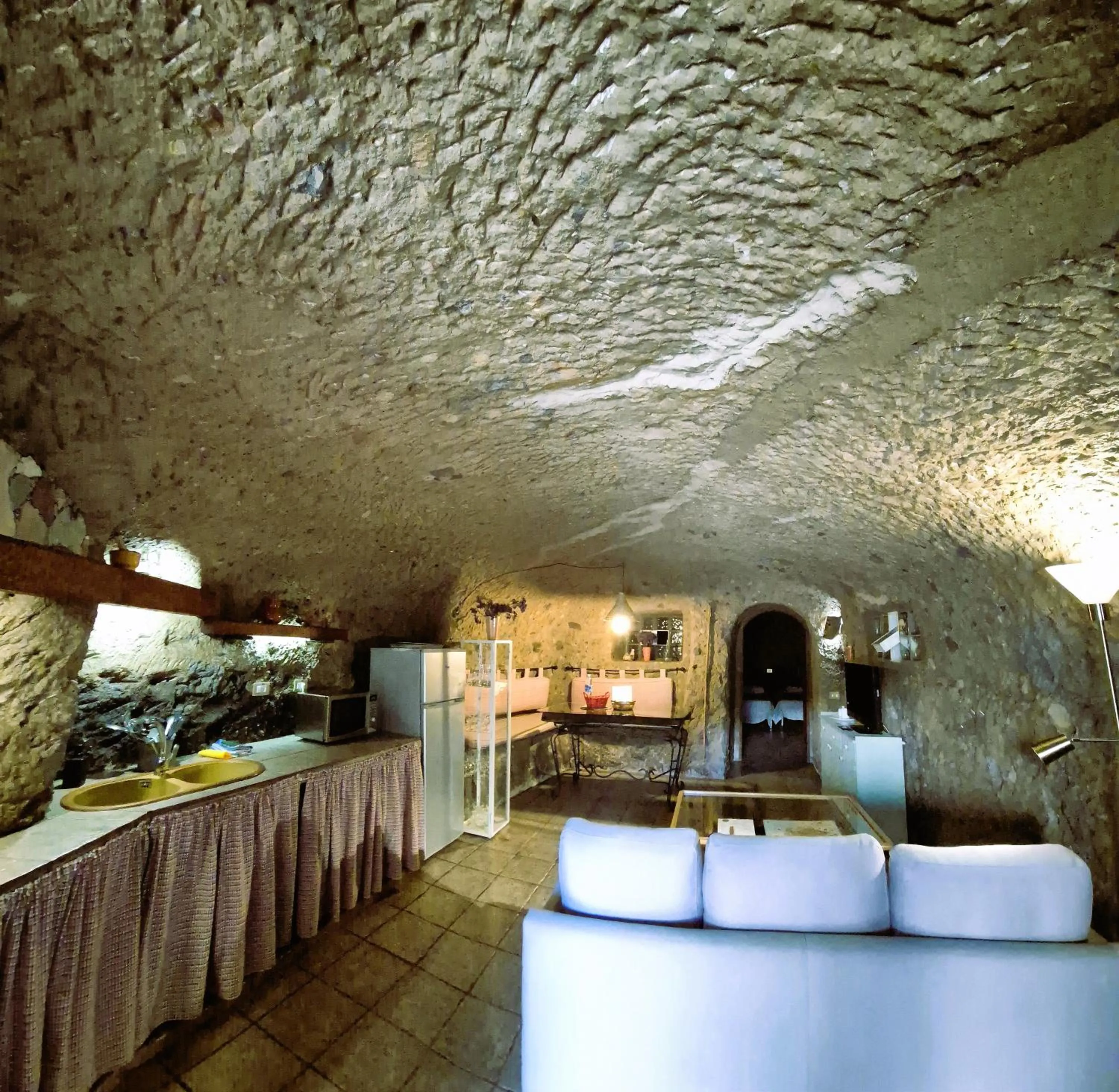 Photo of the whole room in Casa Cueva El Mimo By Artenatur
