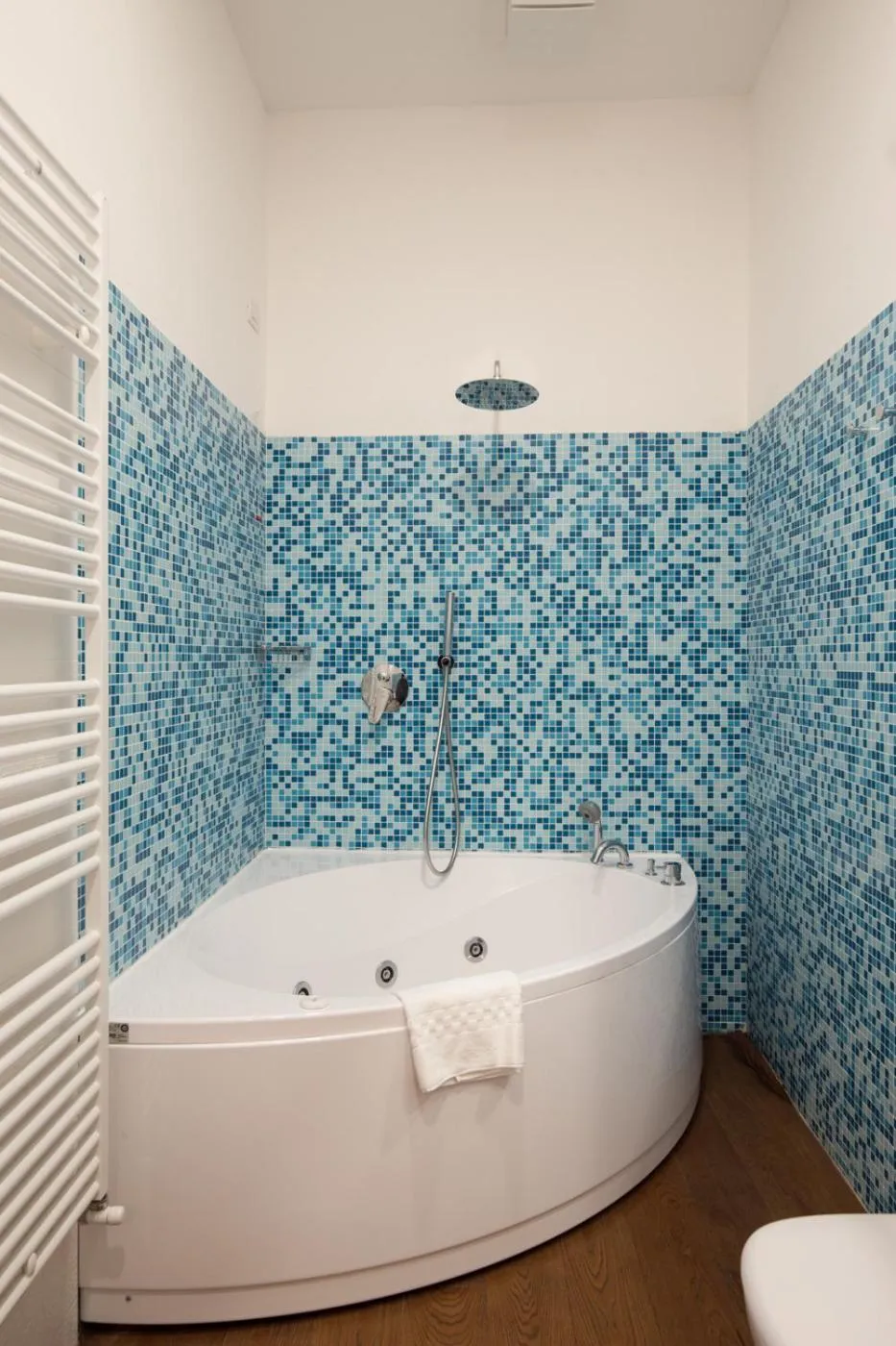 Hot Tub in Agave in Città