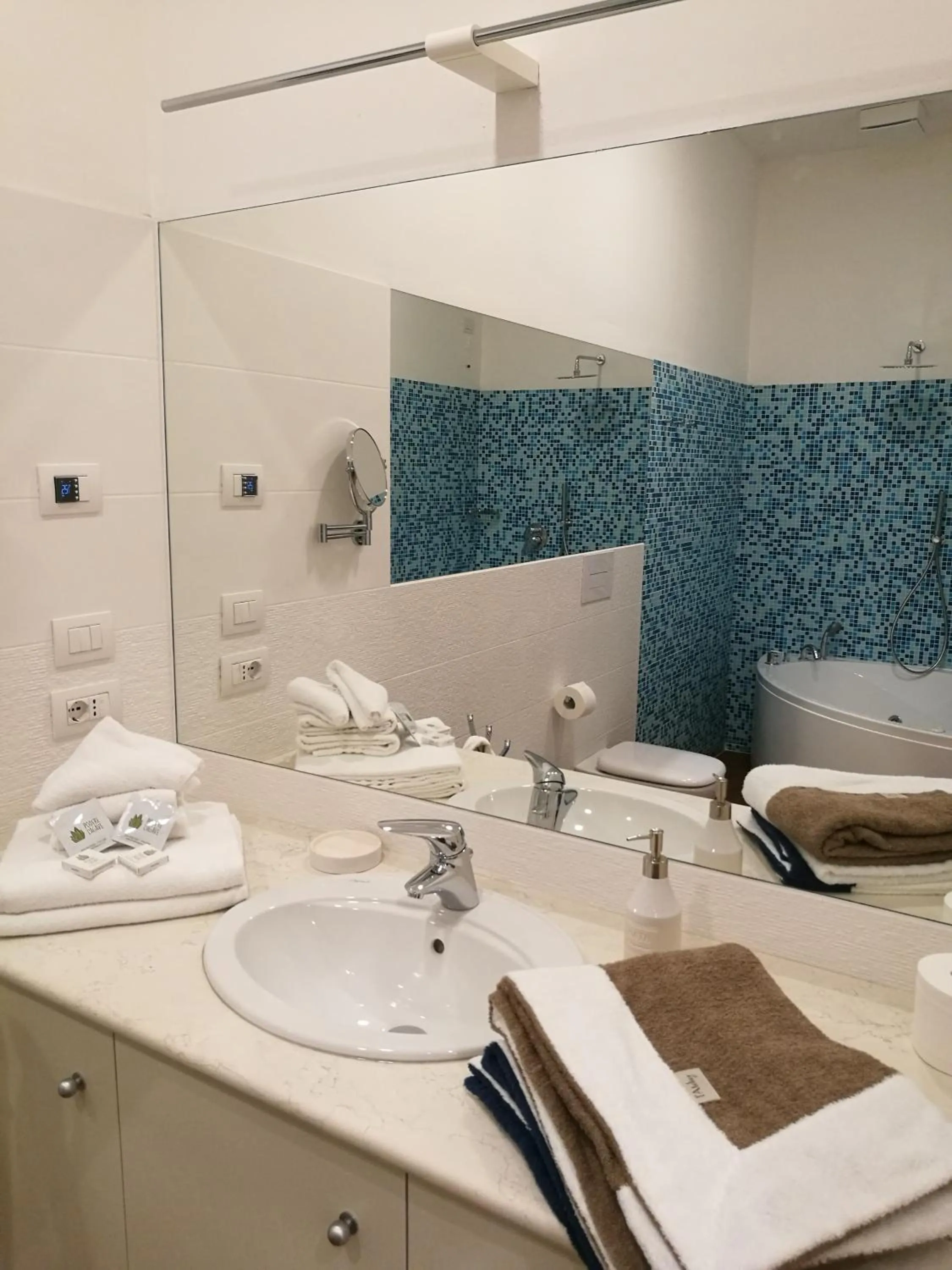 Hot Tub in Agave in Città