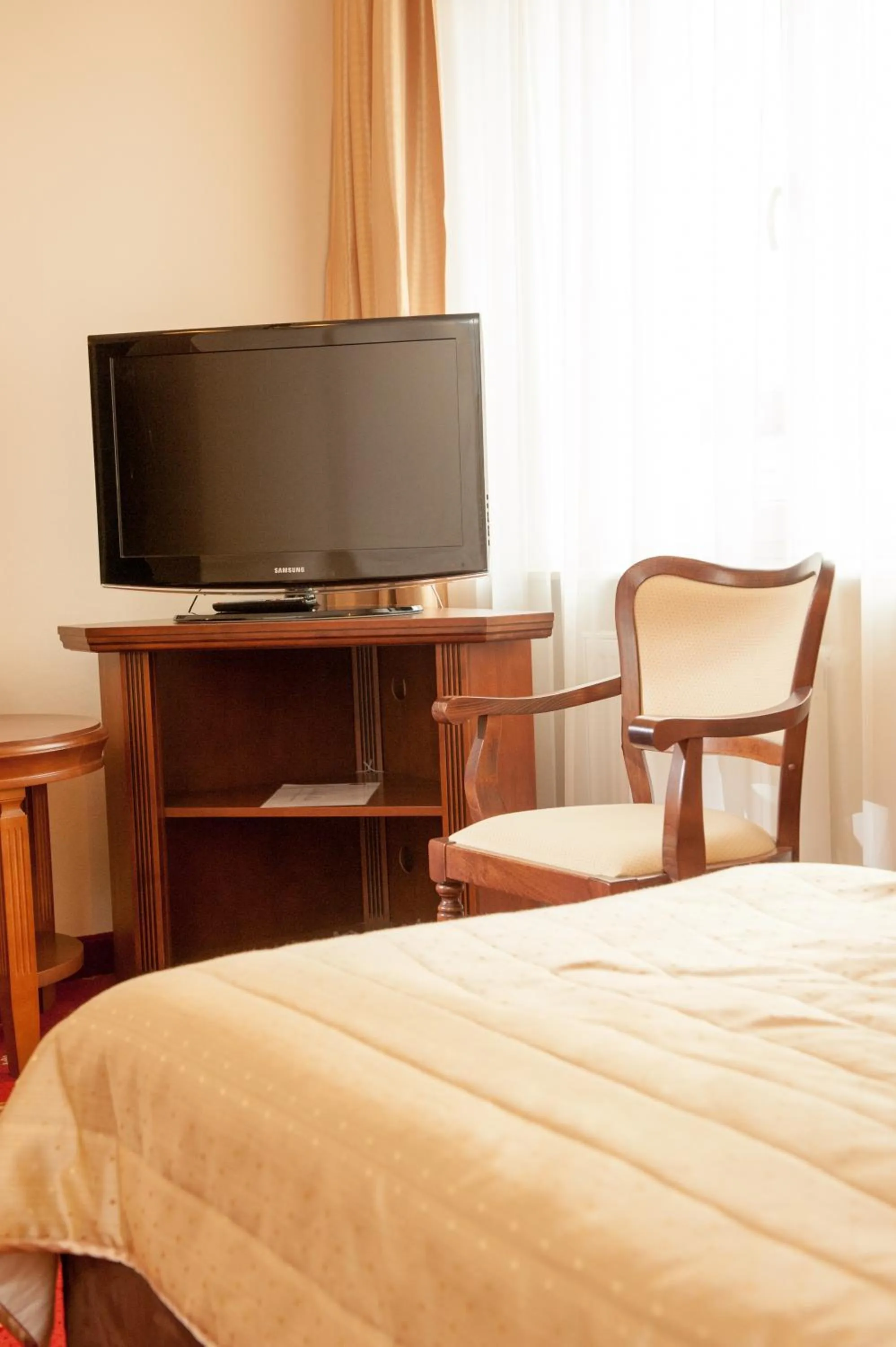 TV and multimedia, Bed in Hotel Arkadia Royal