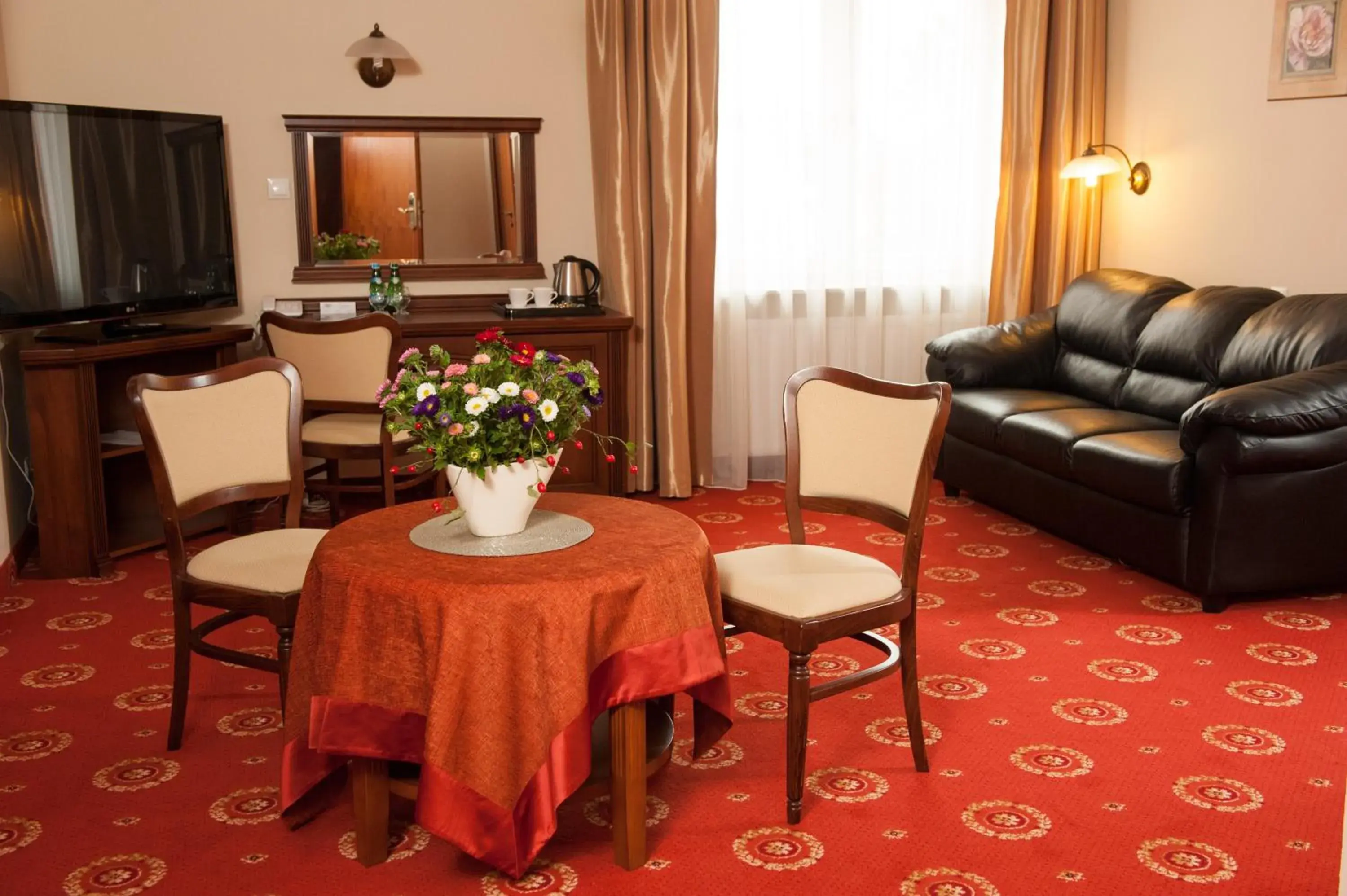 Photo of the whole room in Hotel Arkadia Royal Photo of the whole room in Hotel Arkadia Royal