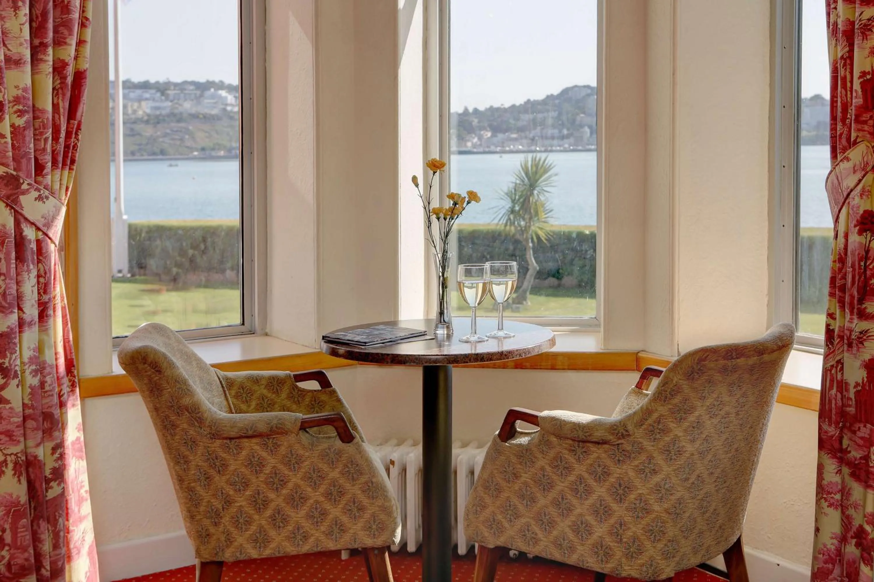 Restaurant/places to eat in Livermead Cliff Hotel