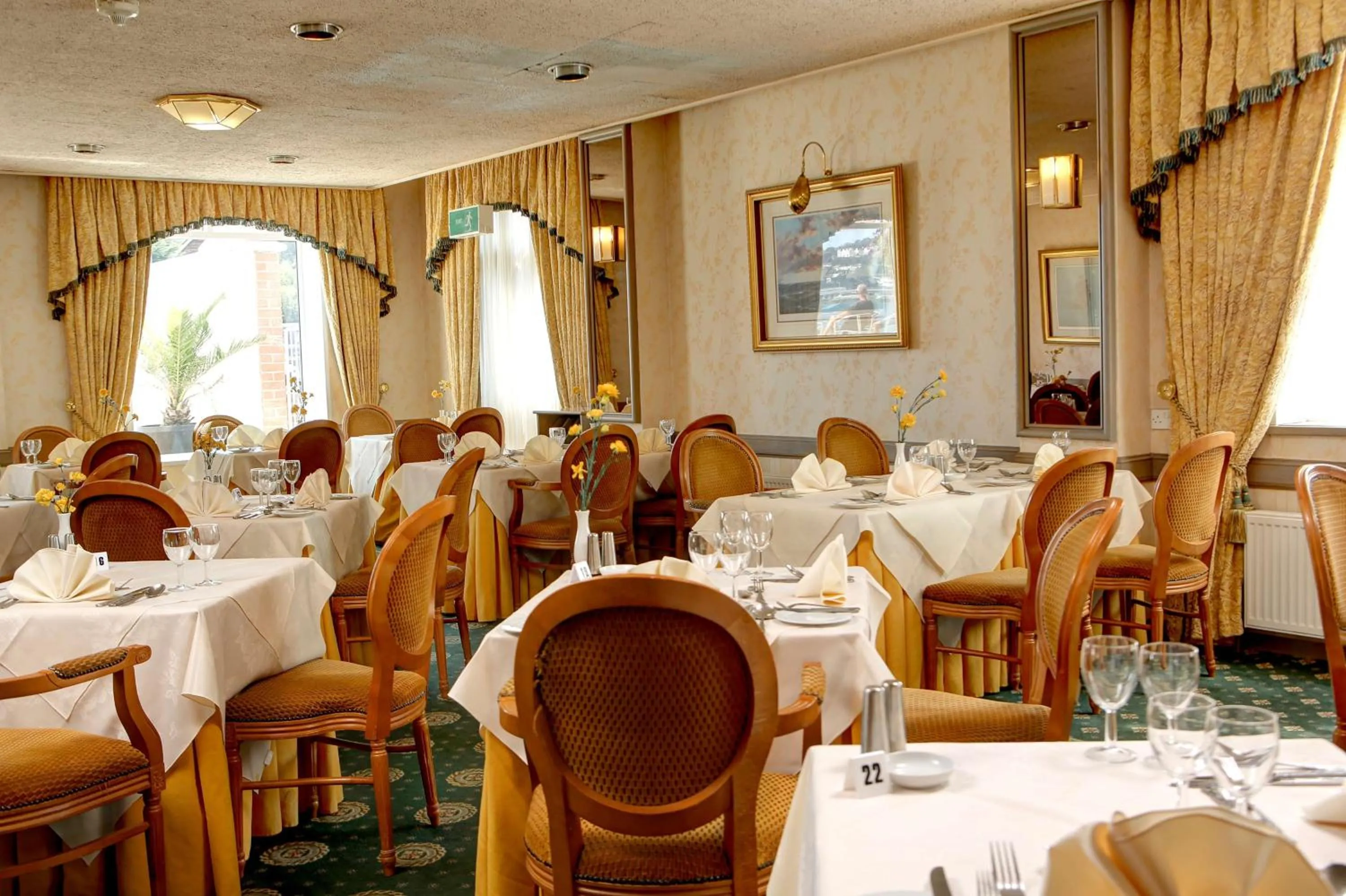 Restaurant/places to eat in Livermead Cliff Hotel
