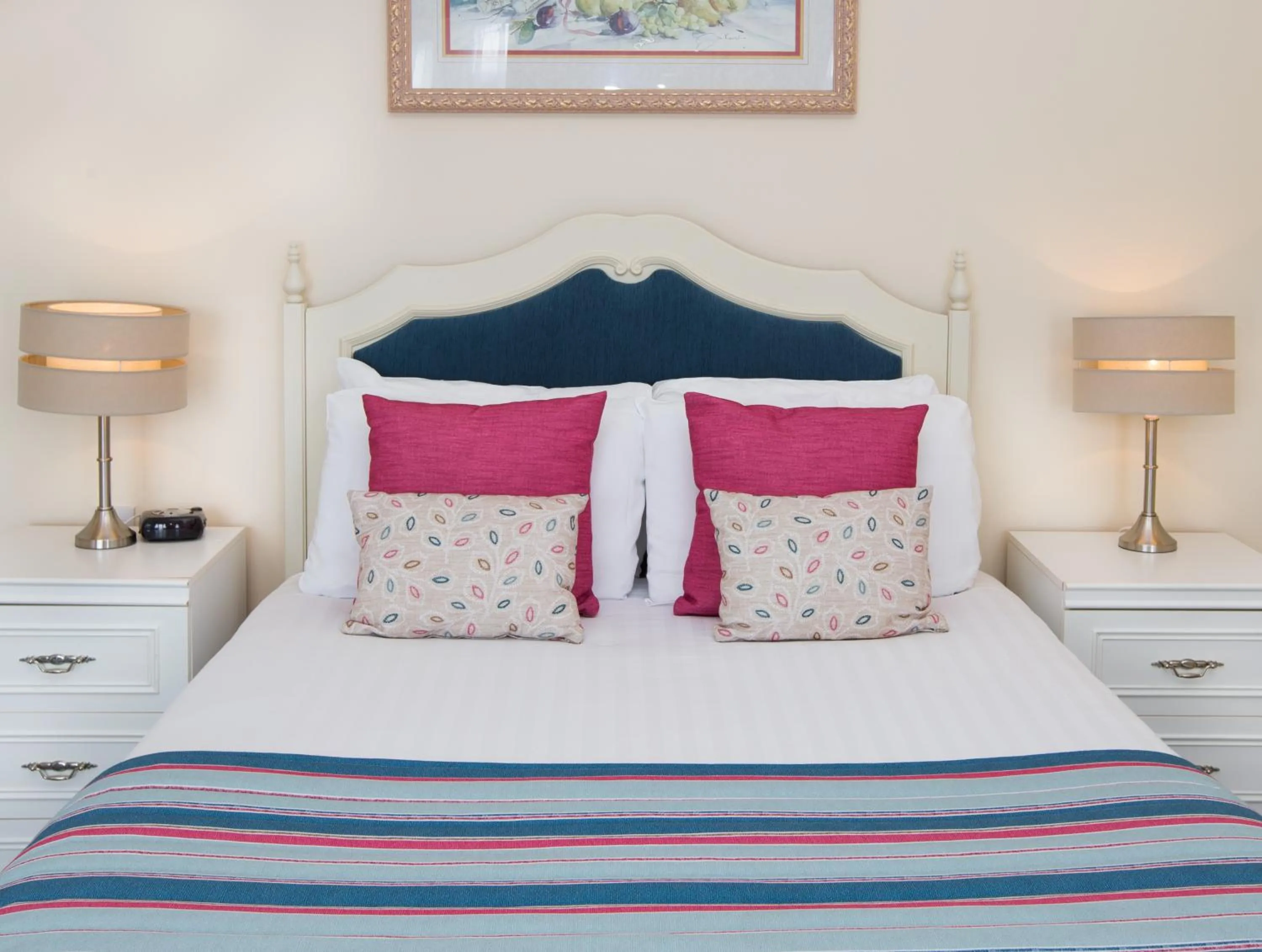 Bed in Livermead Cliff Hotel