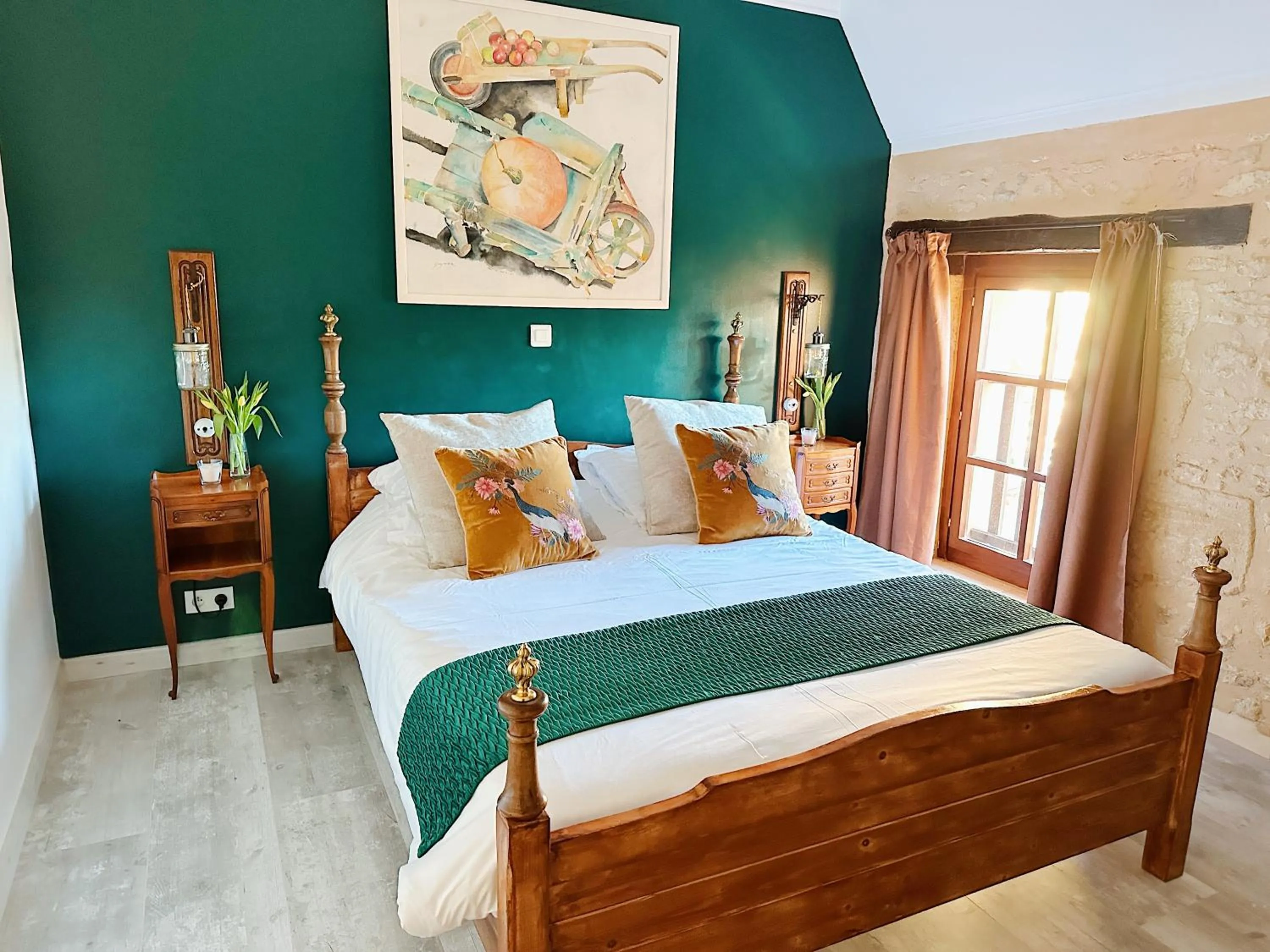 Bed in Le Chevrefeuille chambres d'hotes et gîtes de charme