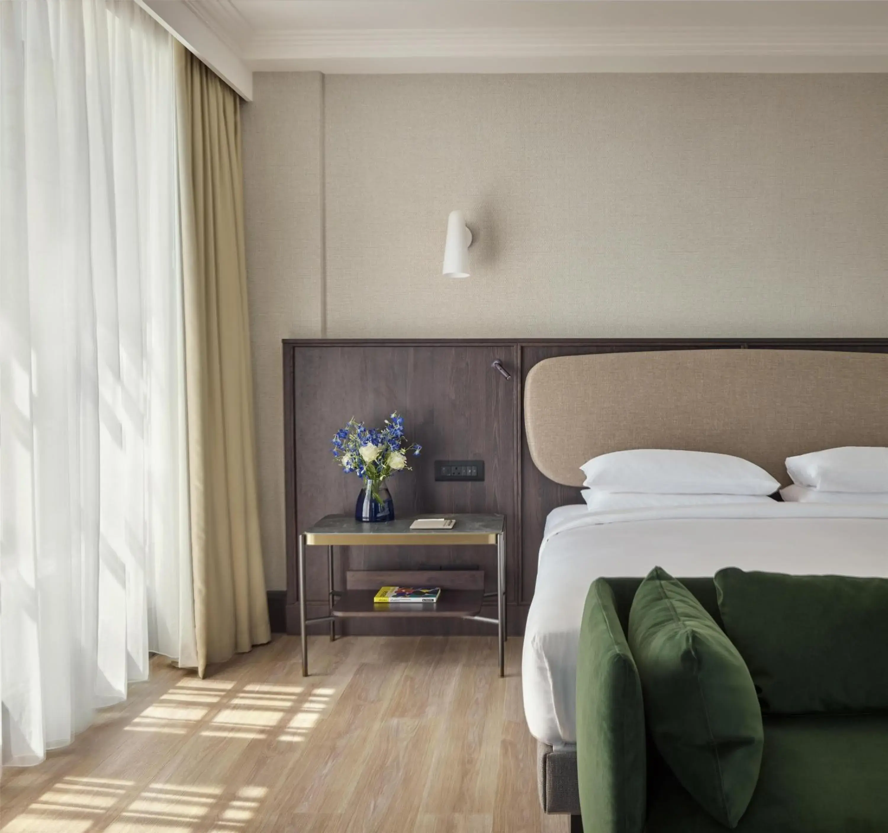 Bed in Hyatt Regency London Blackfriars Bed in Hyatt Regency London Blackfriars