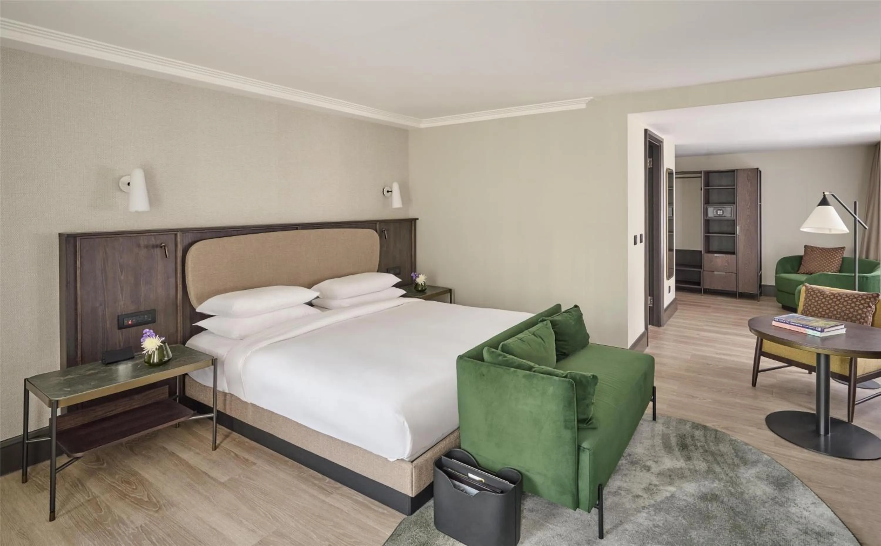 Bed in Hyatt Regency London Blackfriars