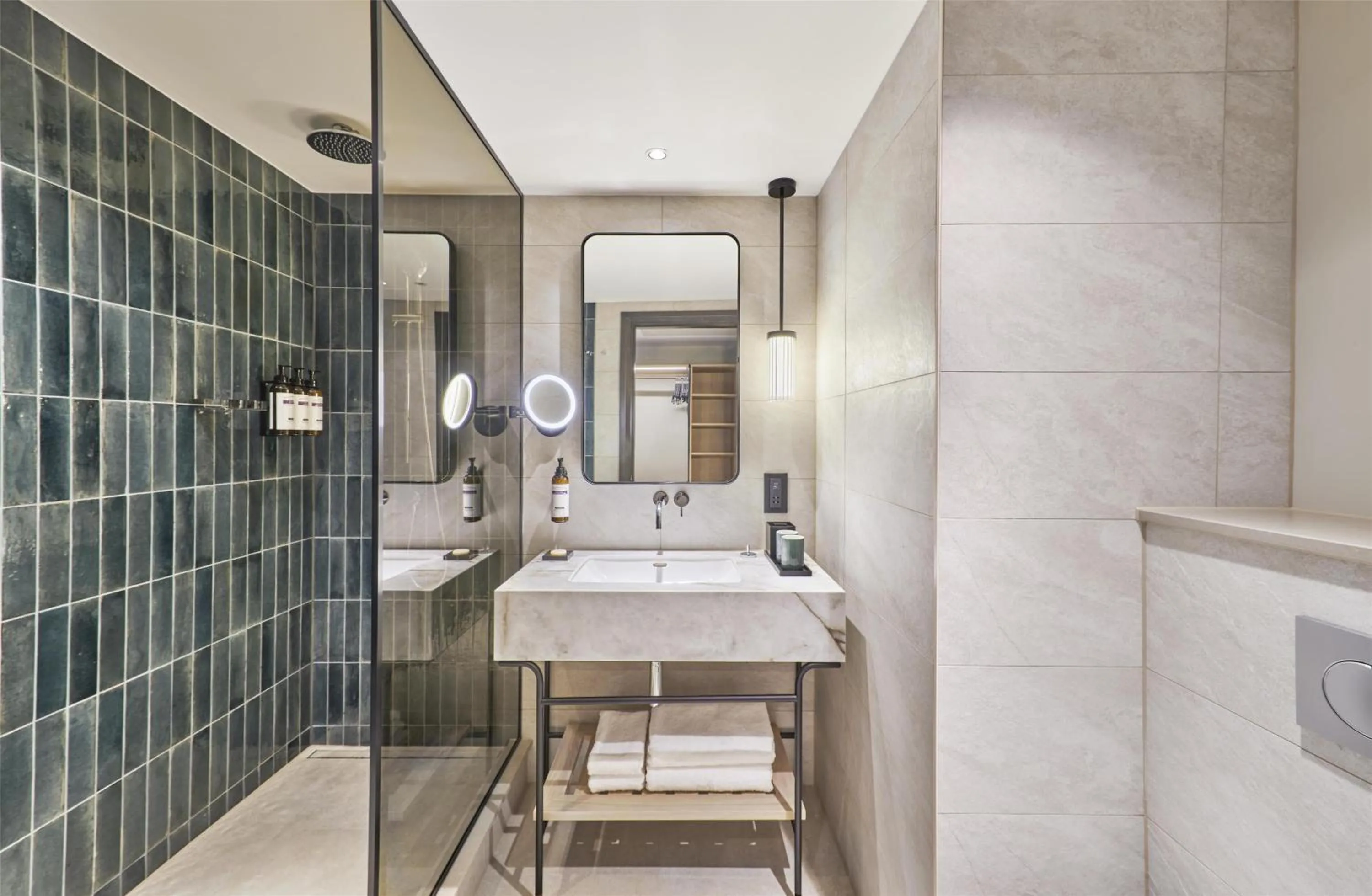 Bathroom in Hyatt Regency London Blackfriars