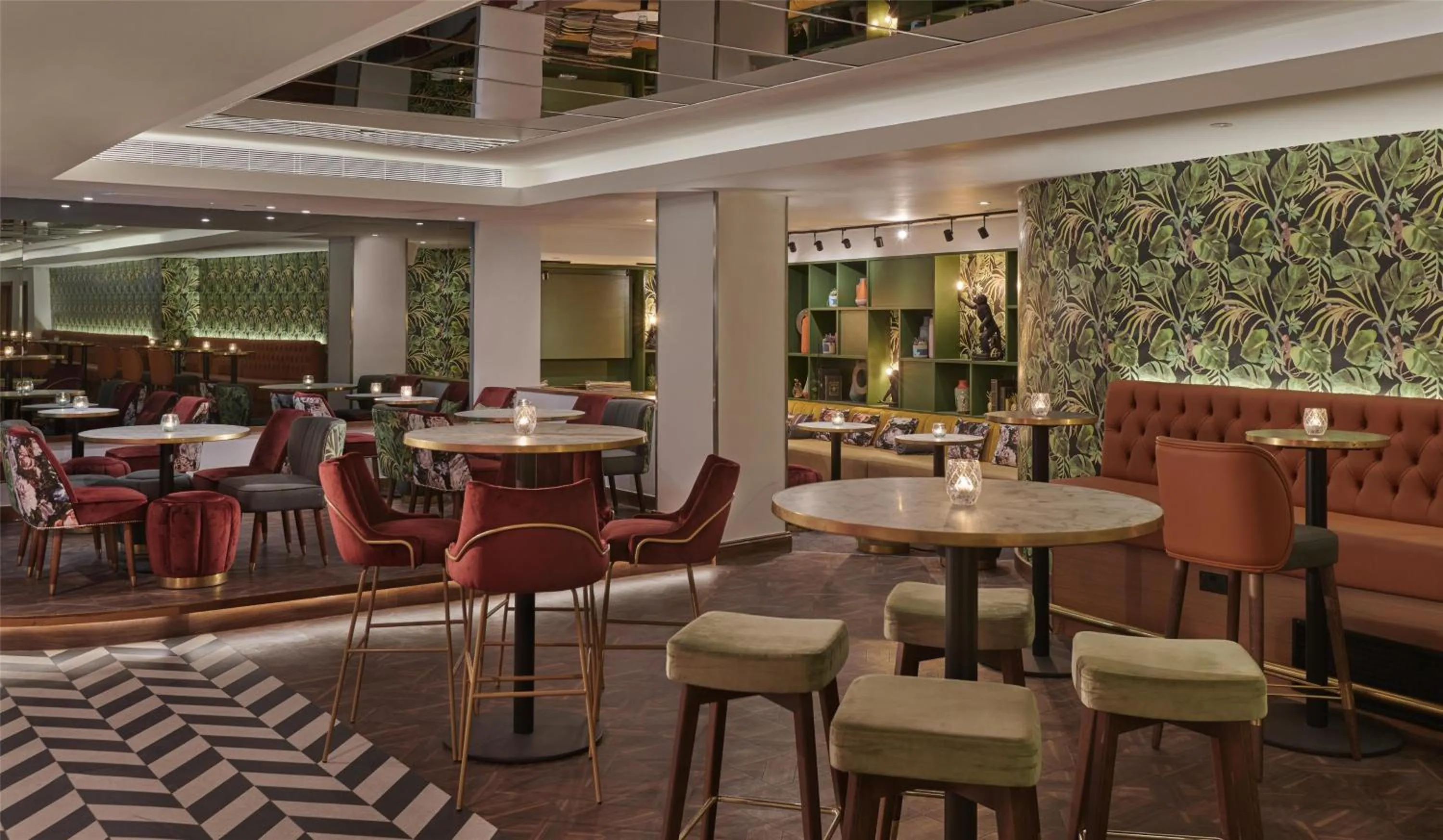 Lounge or bar in Hyatt Regency London Blackfriars
