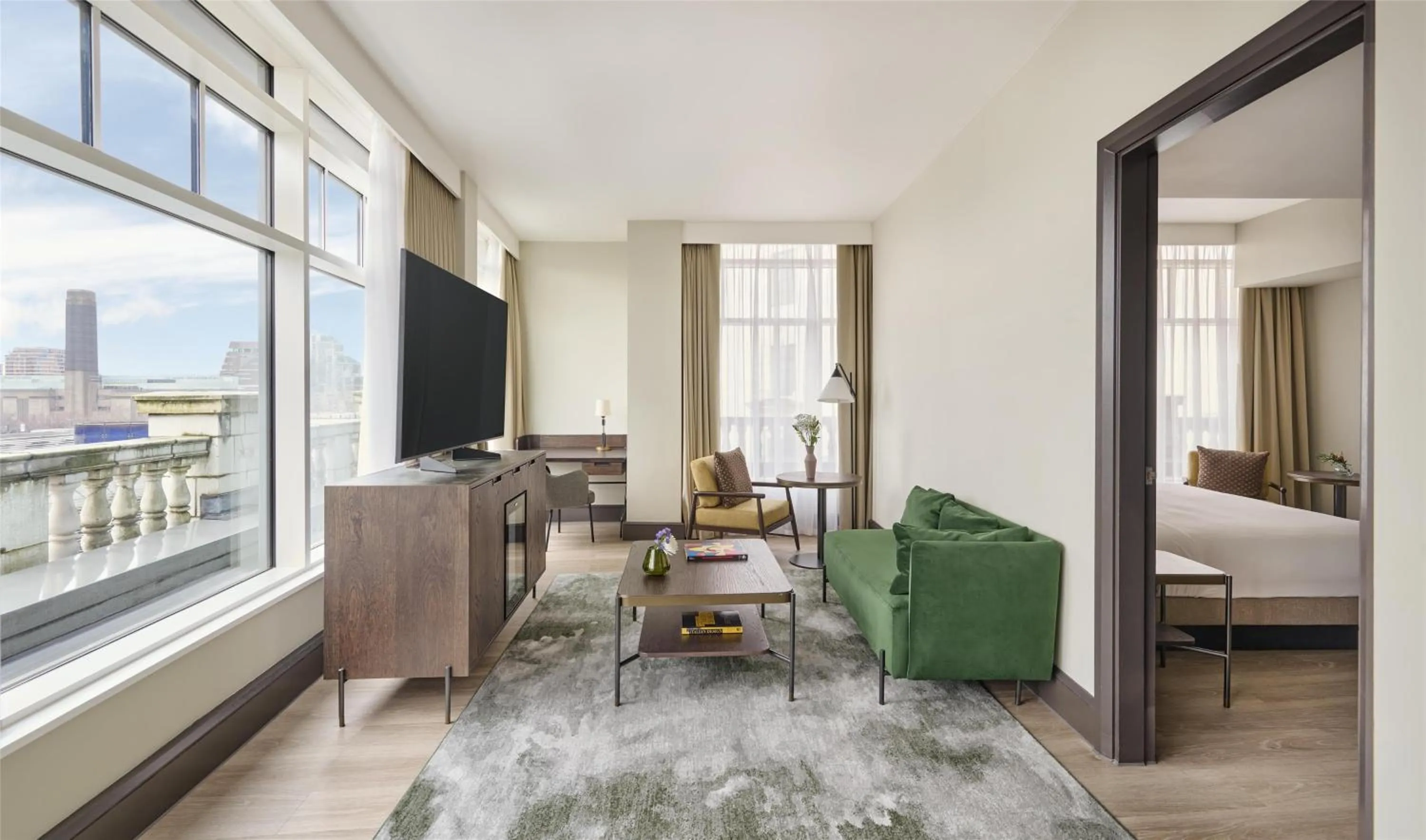 TV and multimedia, Bed in Hyatt Regency London Blackfriars