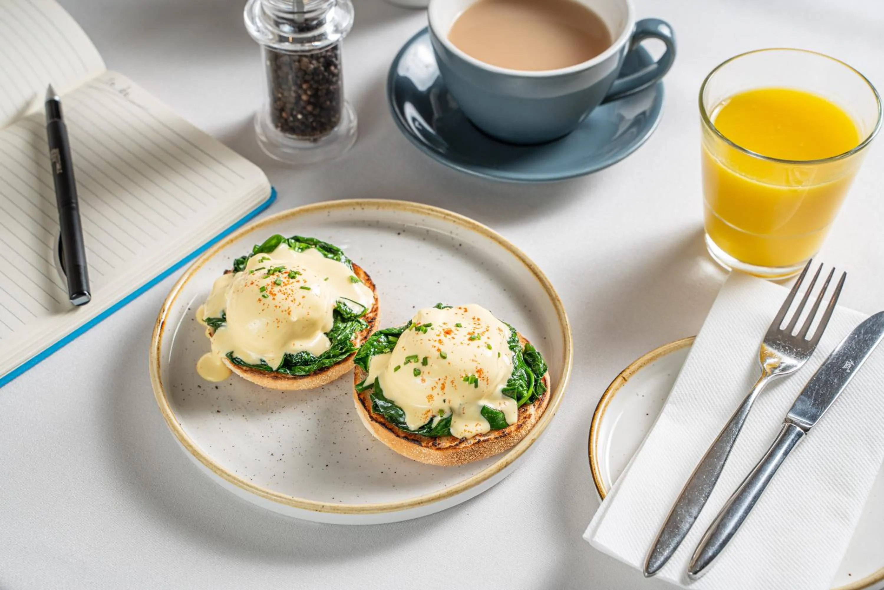 Breakfast in Botany Bay Hotel