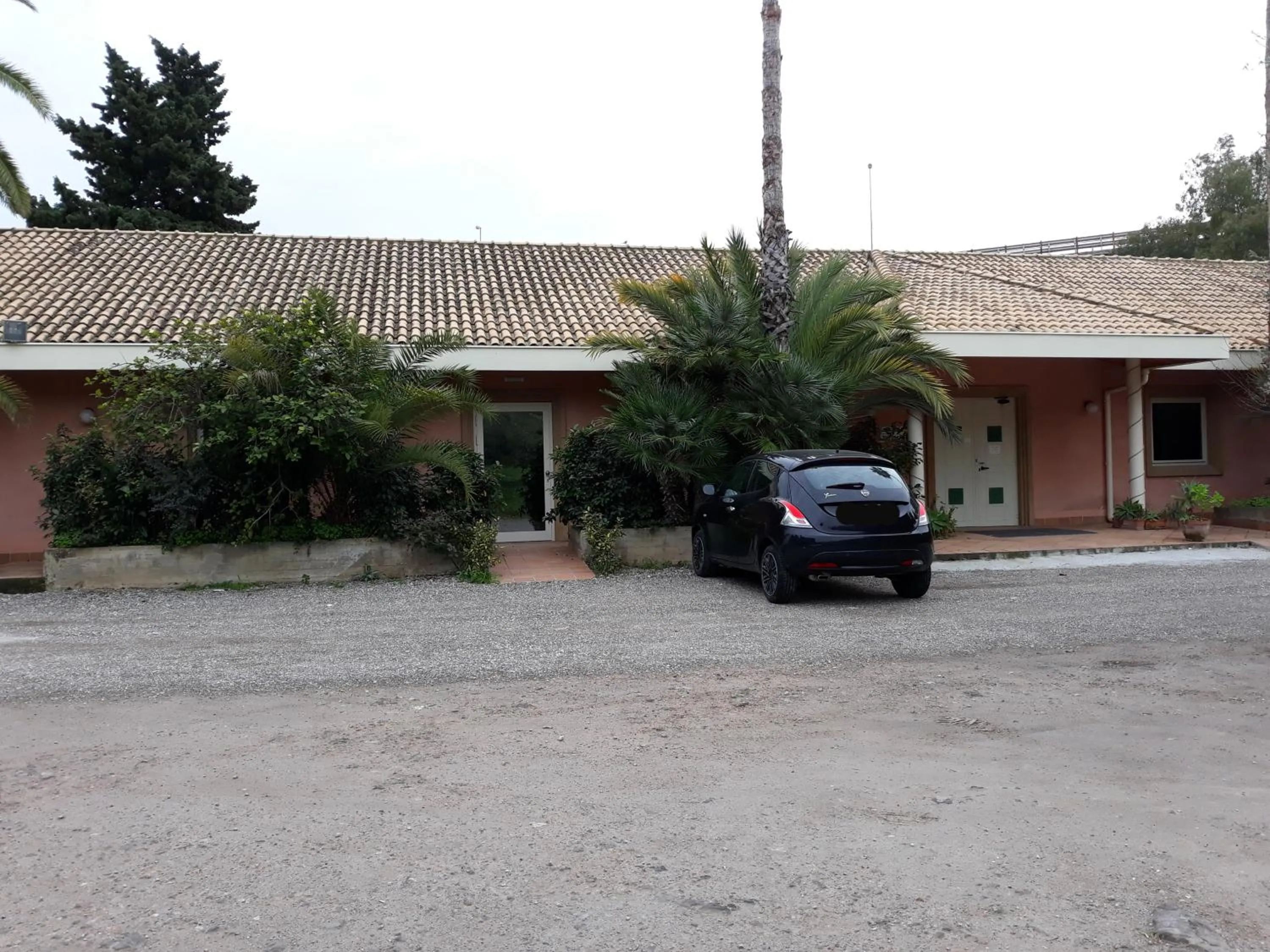 Facade/entrance in L'Albero