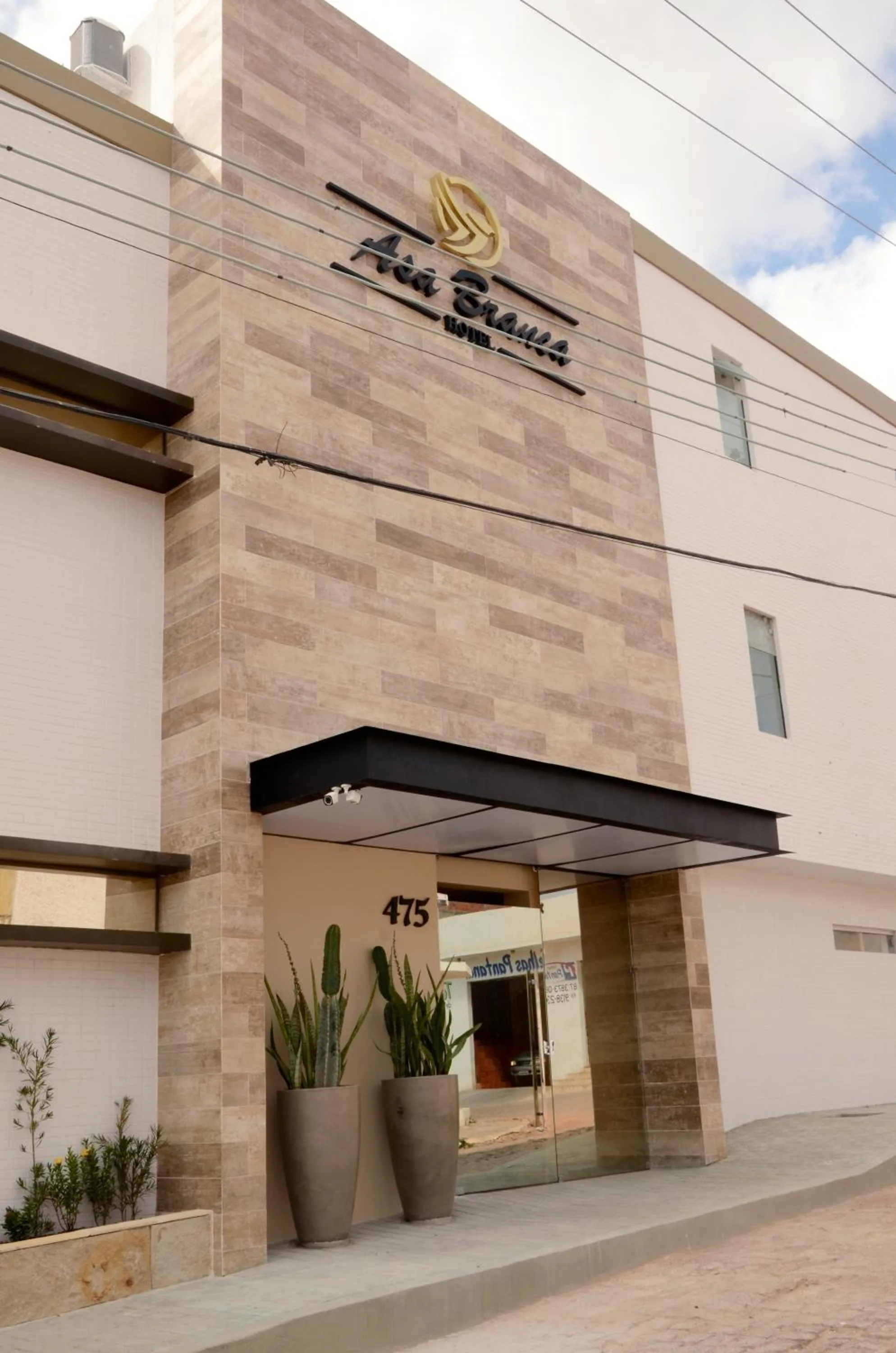 Facade/entrance in Asa Branca Hotel