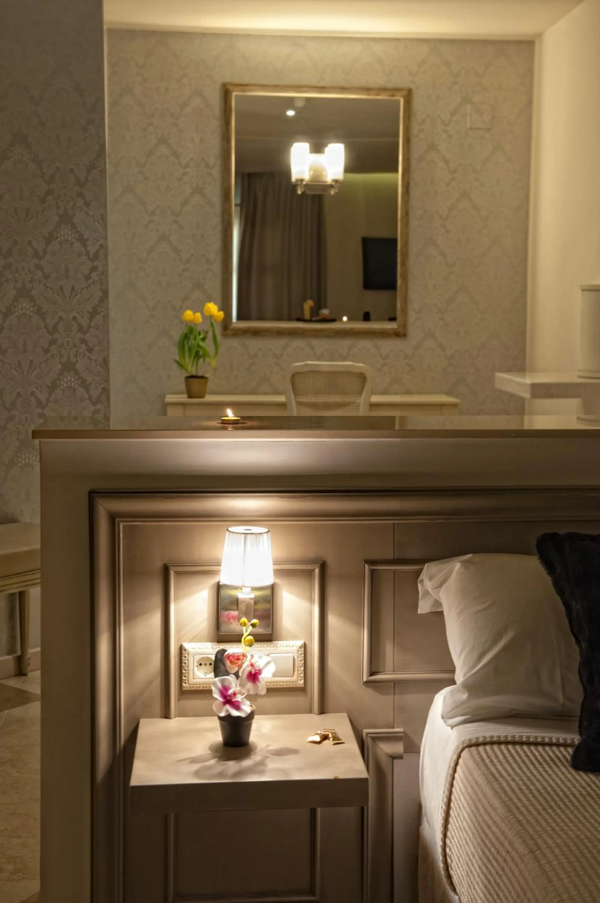 Photo of the whole room, Bed in Hotel Luve