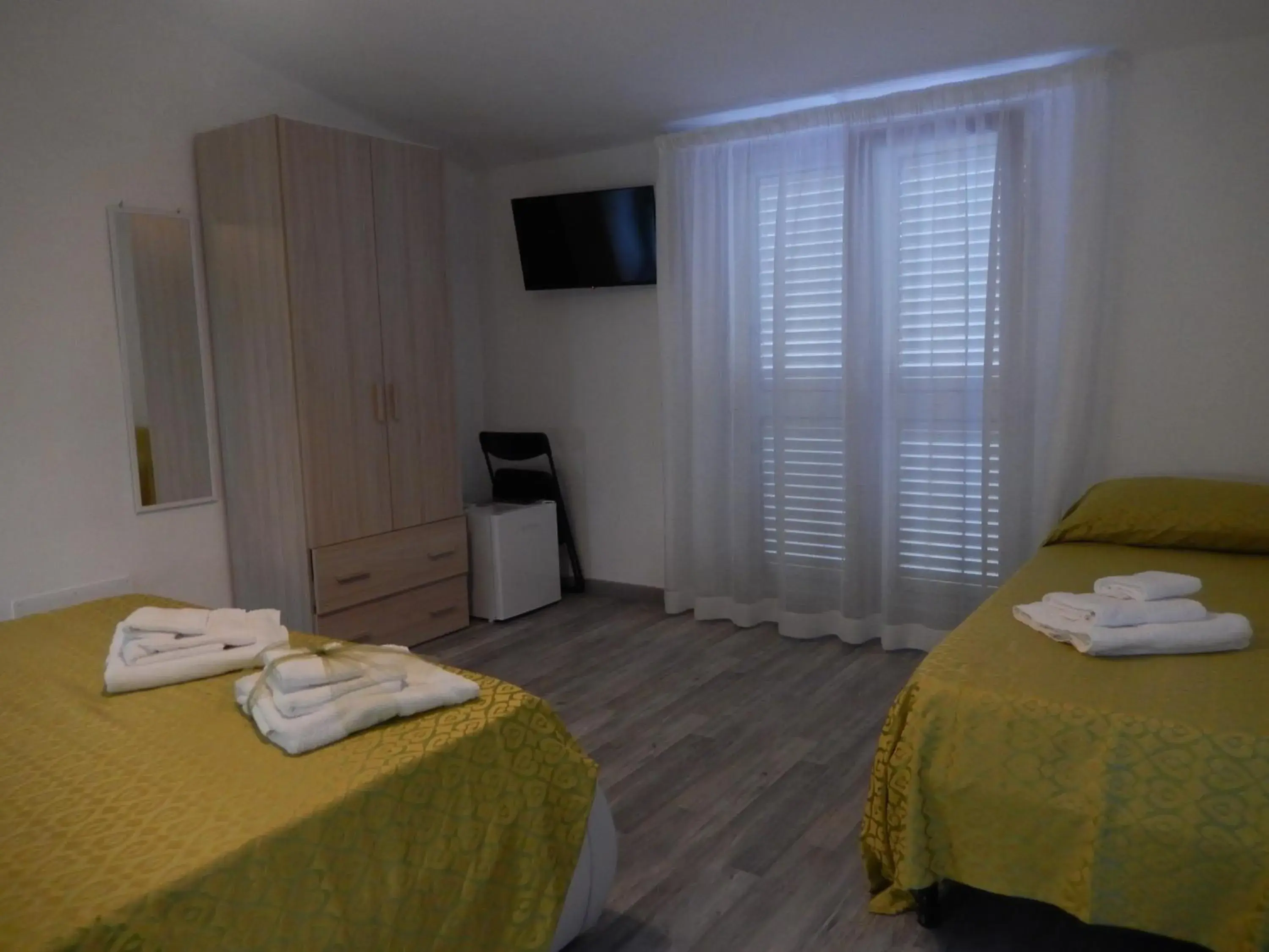 Triple Room with Balcony in B&B Magna Graecia Triple Room with Balcony in B&B Magna Graecia