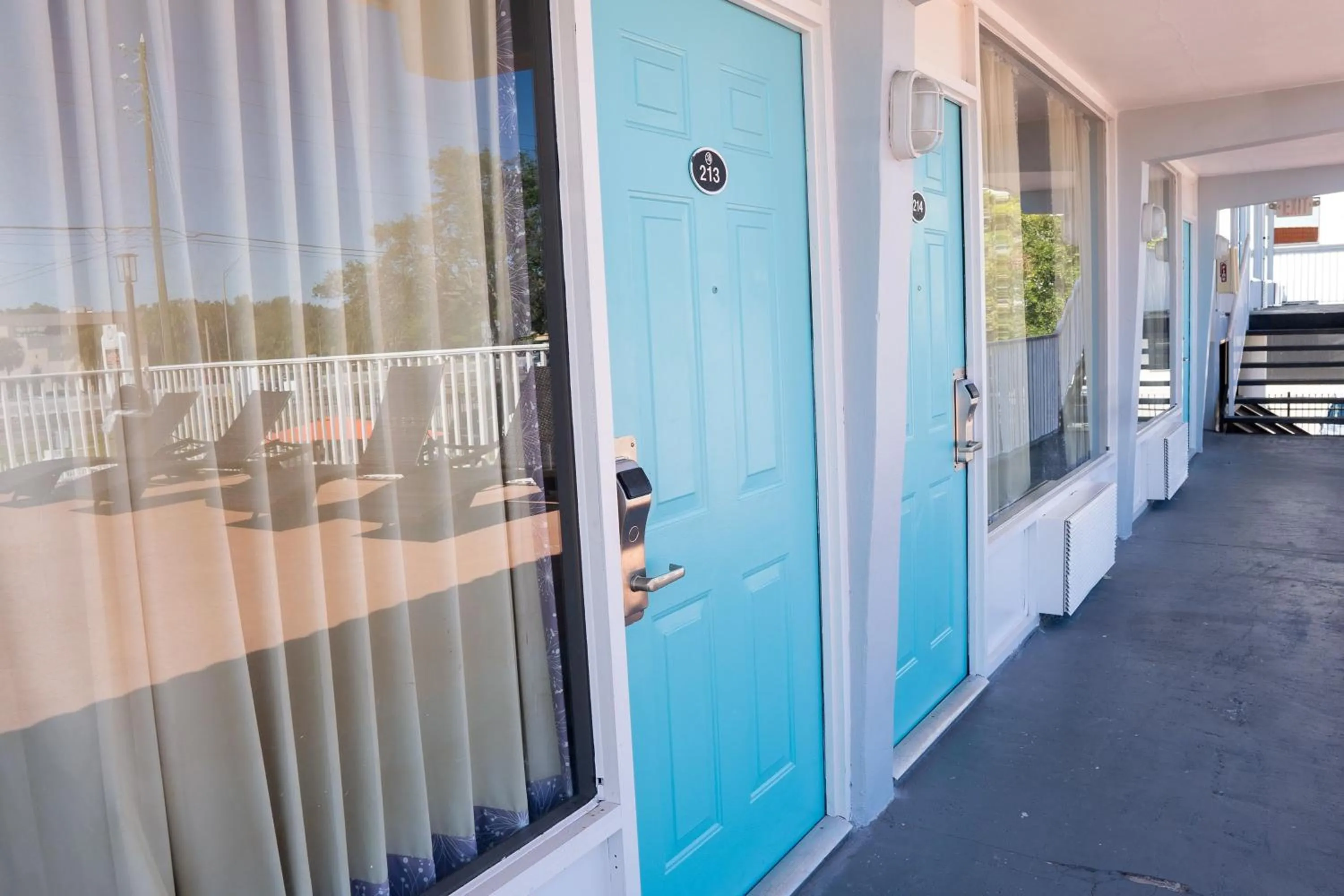 Property building in Howard Johnson by Wyndham Clearwater - Dunedin