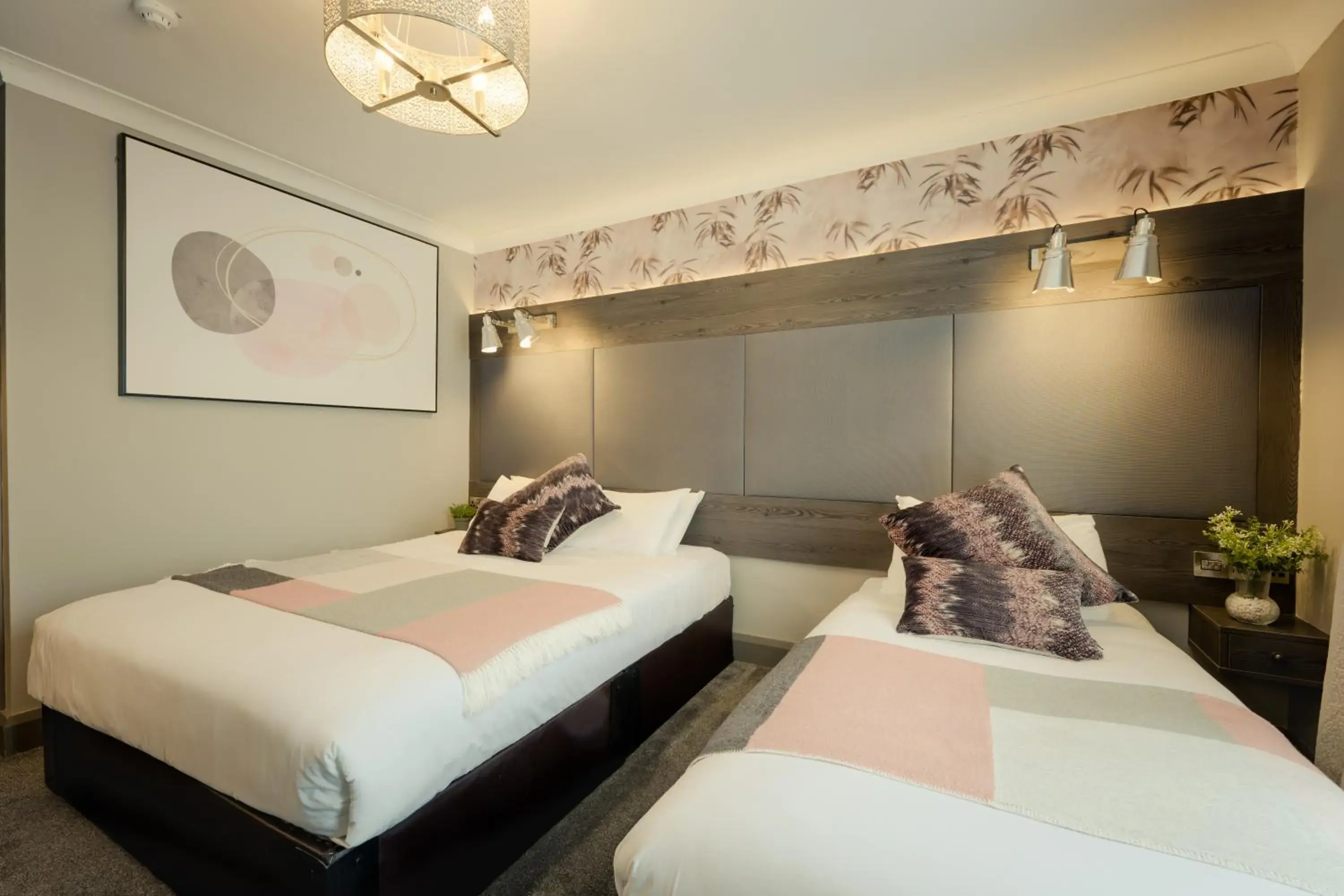 Superior Deluxe Double or Twin Room in Arden House Superior Deluxe Double or Twin Room in Arden House