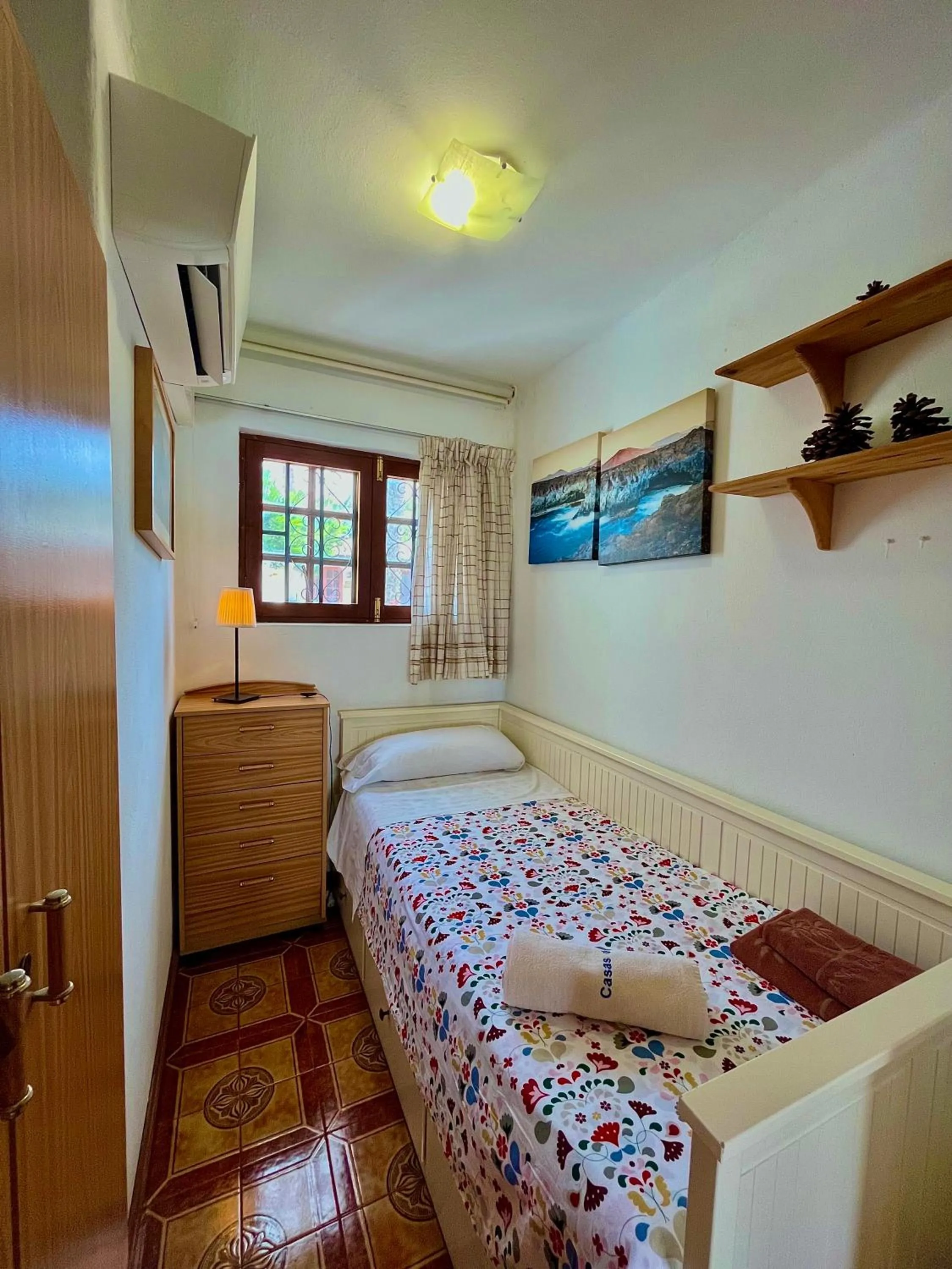 Kitchen or kitchenette, Bed in Casas del Sol