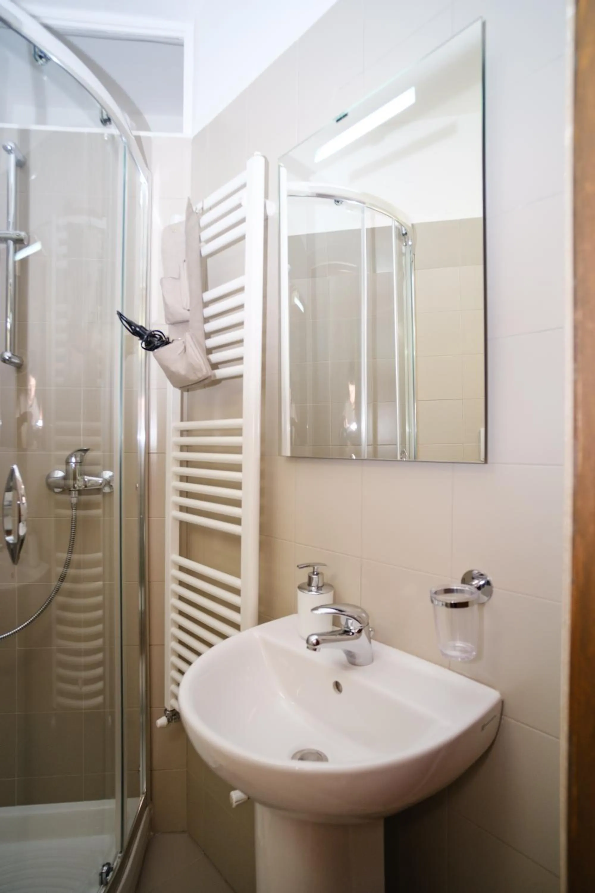 Shower in Welcome Ostuni b&b