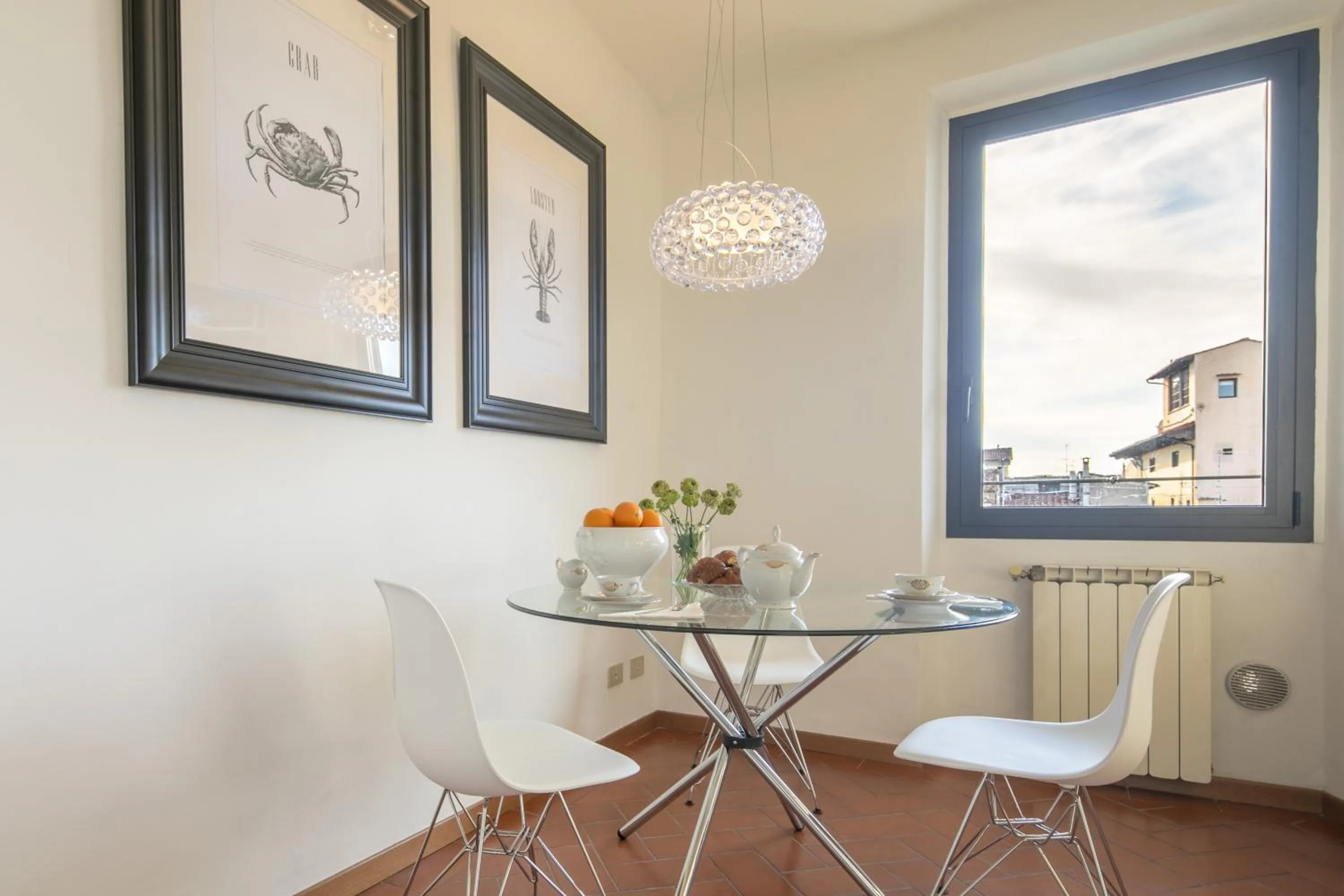 Dining area in Pitti Luxury Terrace by Mmega