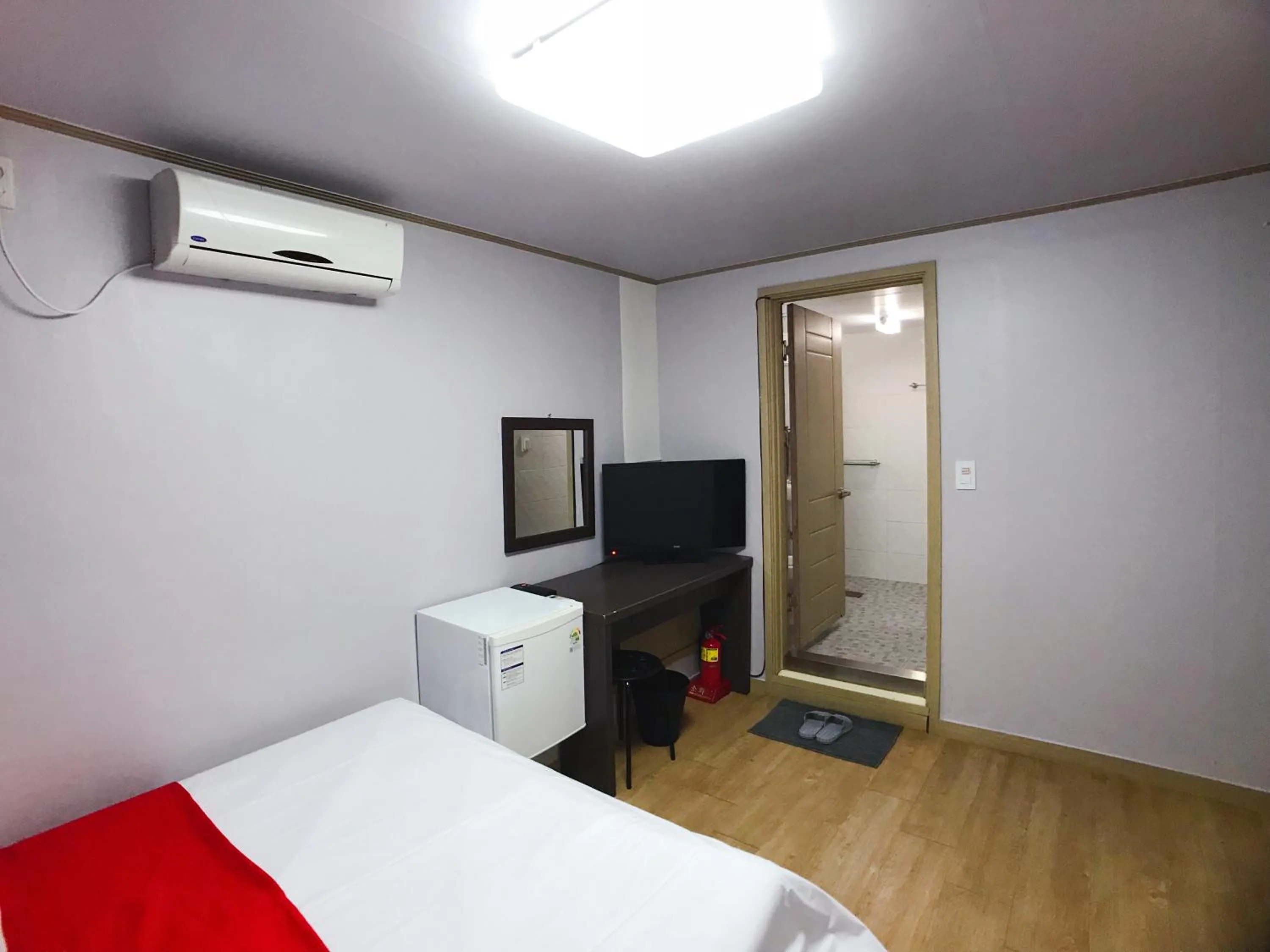 TV and multimedia, Bed in 1012 House Namsan - Foreigner Only
