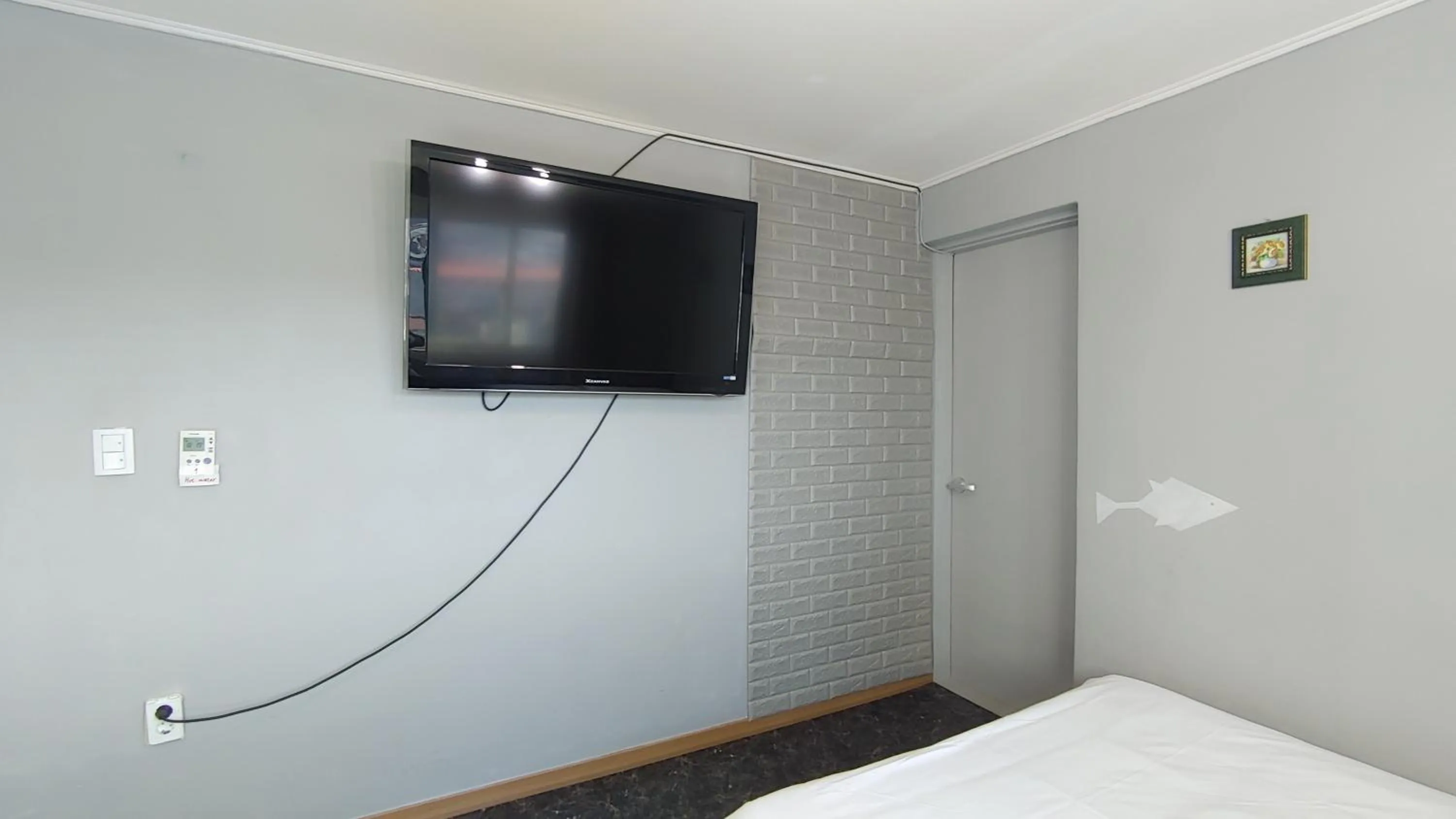TV and multimedia, Bed in 1012 House Namsan - Foreigner Only