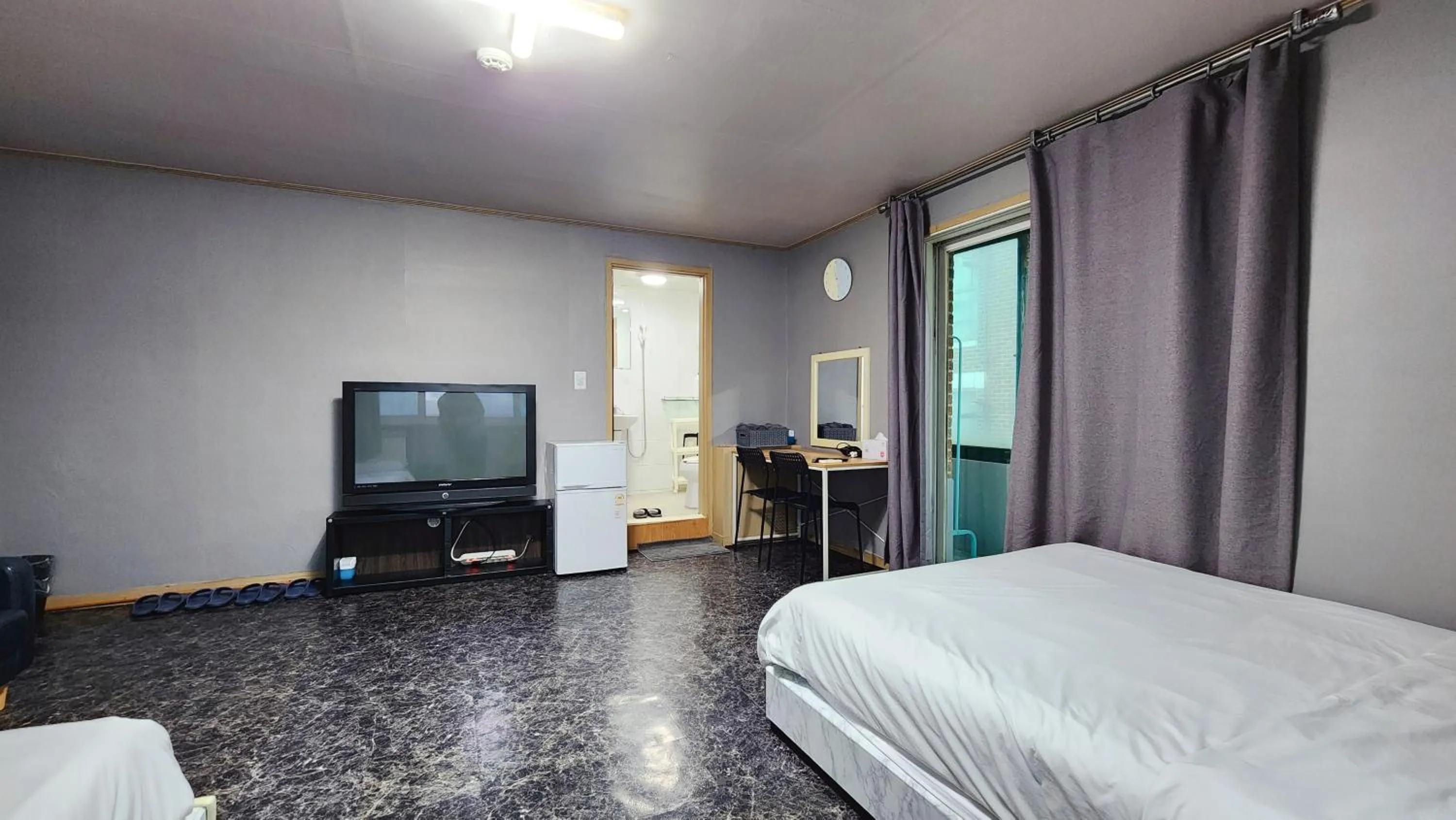 TV and multimedia, Bed in 1012 House Namsan - Foreigner Only