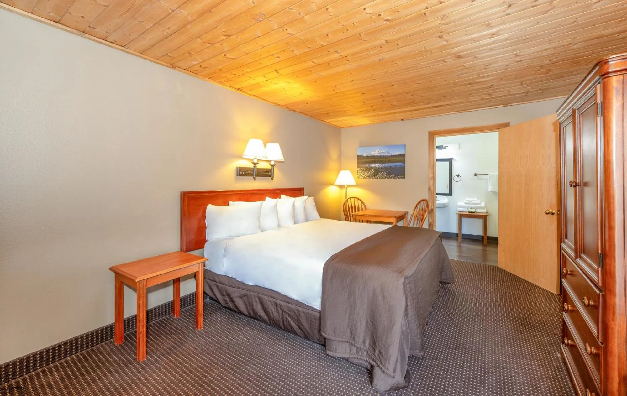 Bed in Denali Park Village