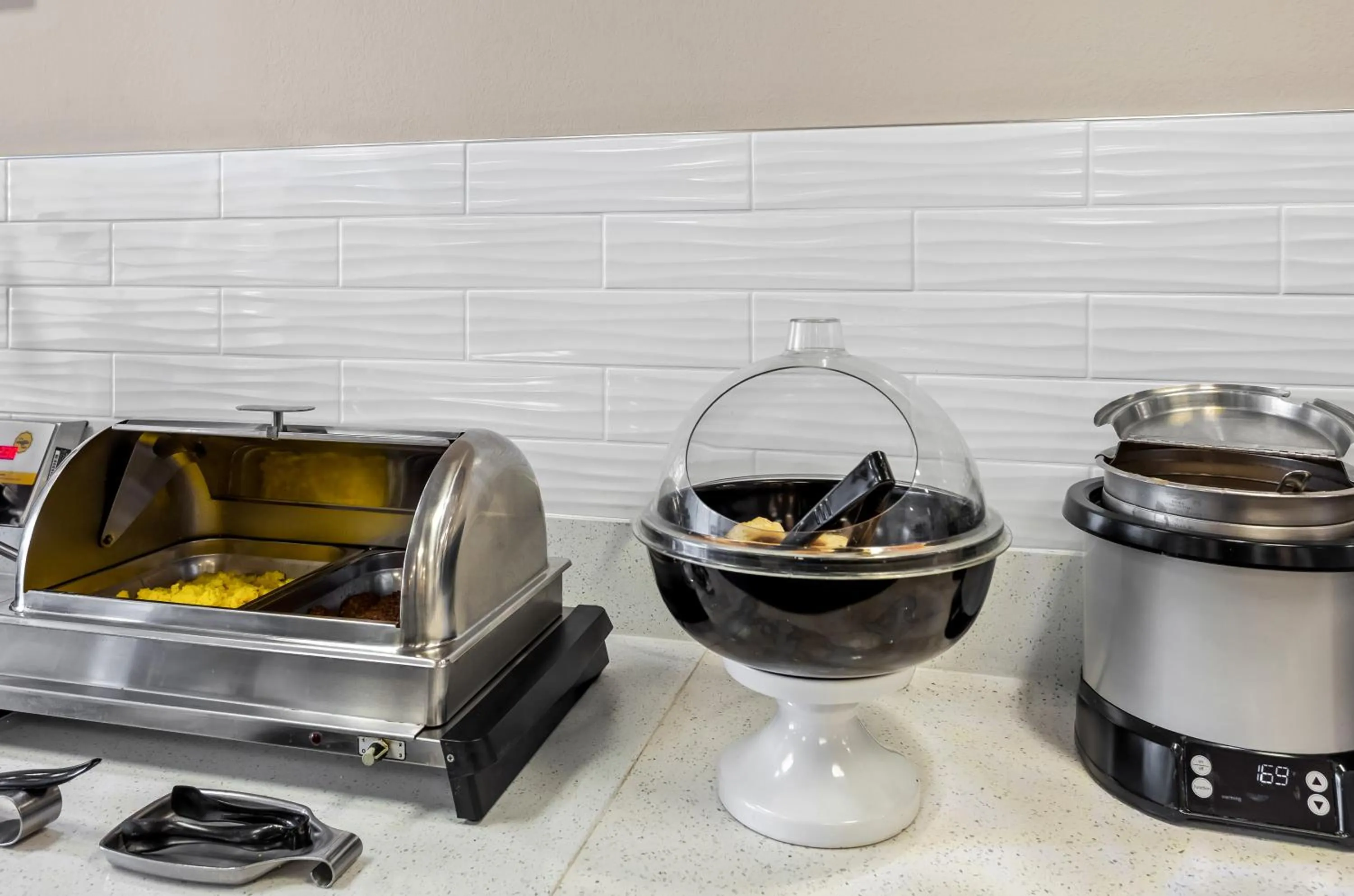 Quality Inn & Suites Charleston - Civic Center