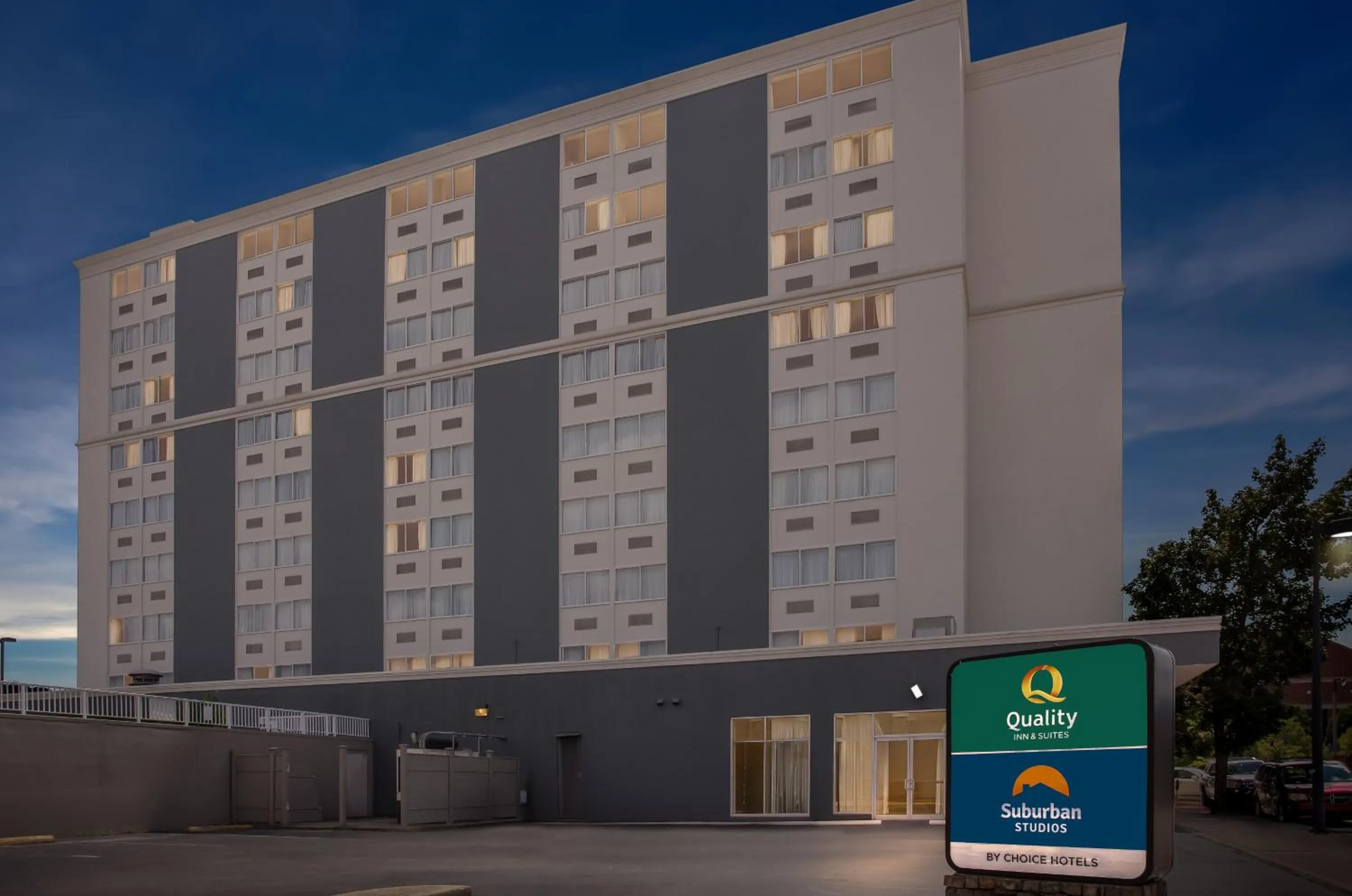 Quality Inn & Suites Charleston - Civic Center