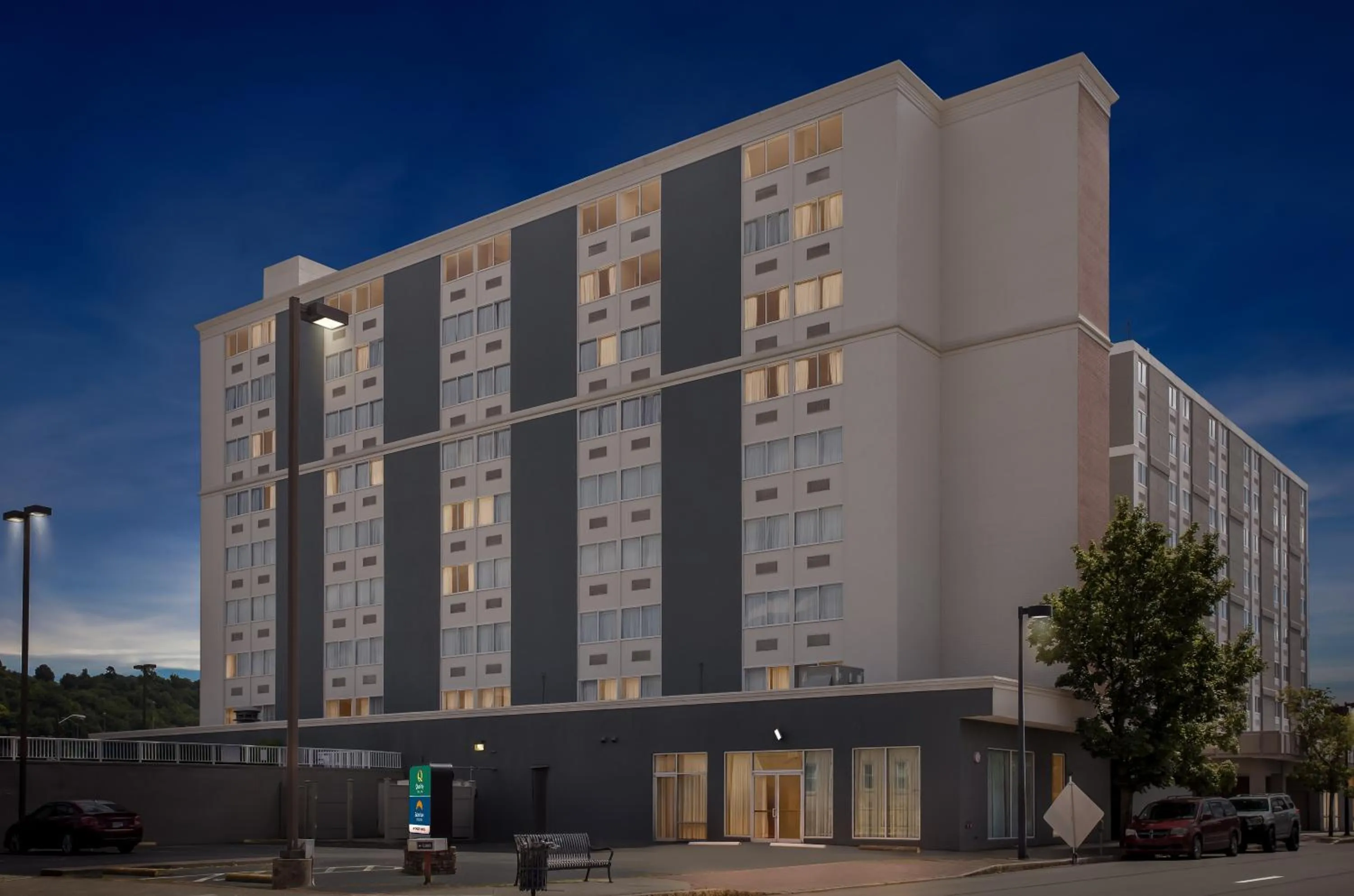 Quality Inn & Suites Charleston - Civic Center