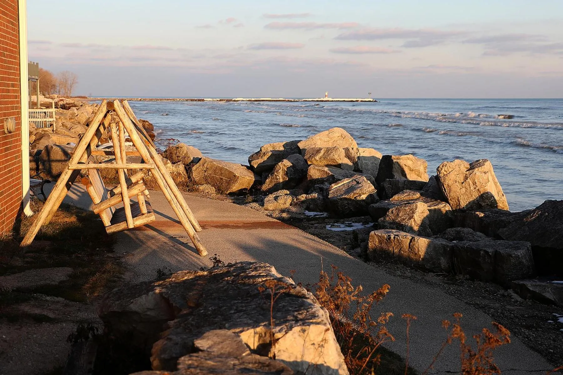 Lake view in Lighthouse Inn - Two Rivers