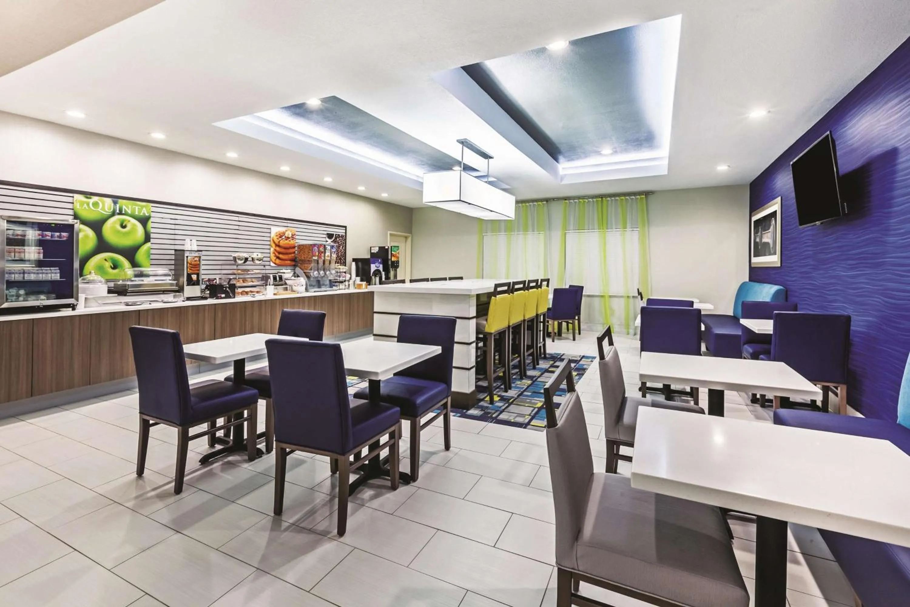 Restaurant/places to eat in La Quinta by Wyndham Palestine