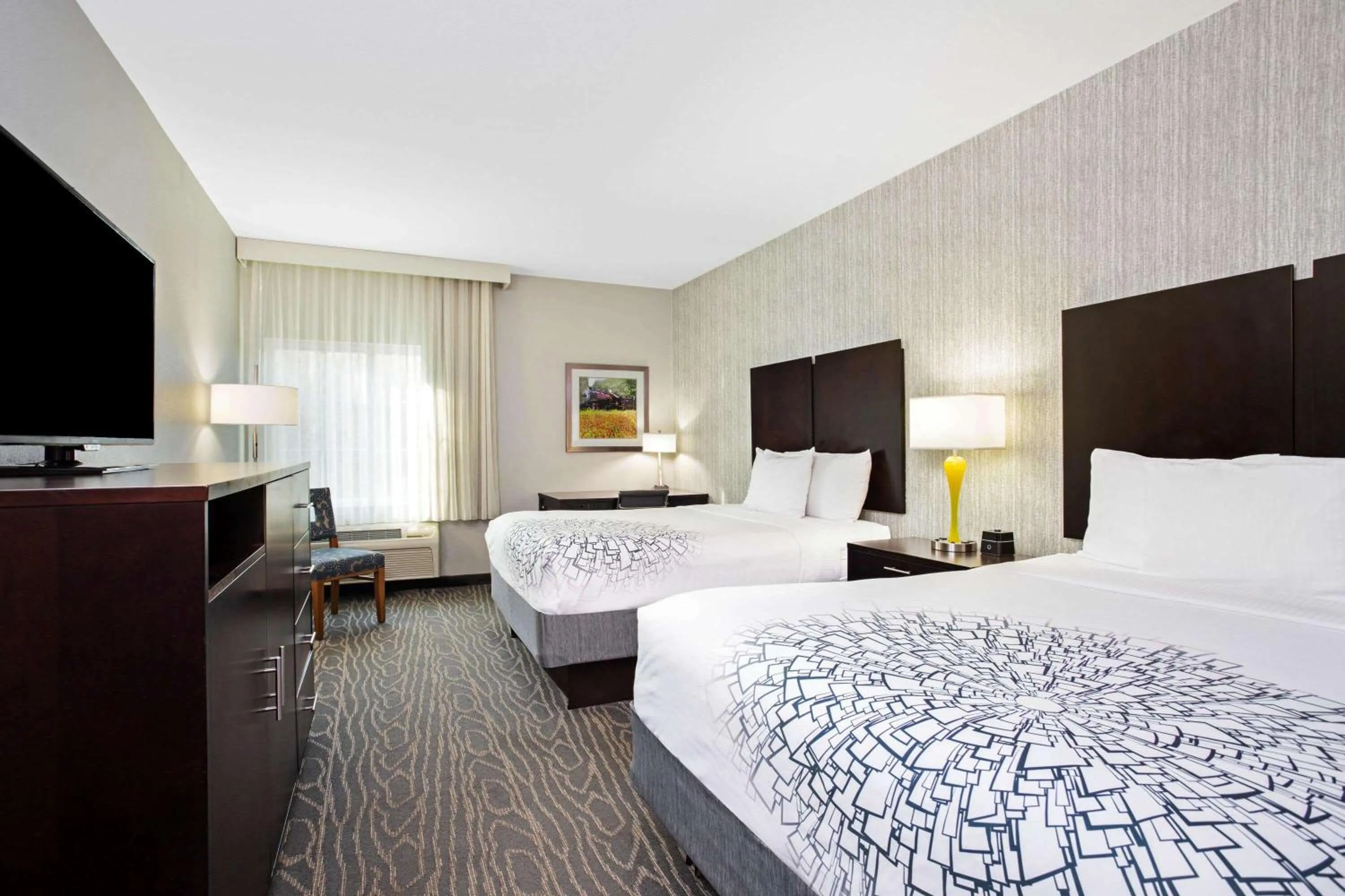 Photo of the whole room, Bed in La Quinta by Wyndham Palestine