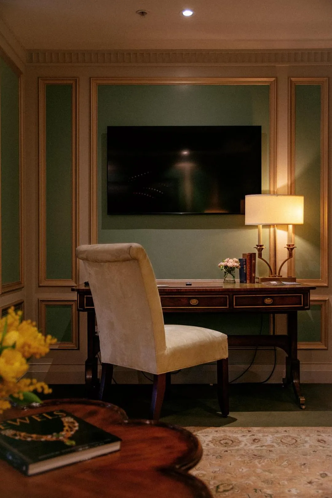 TV and multimedia in Windsor Arms Hotel