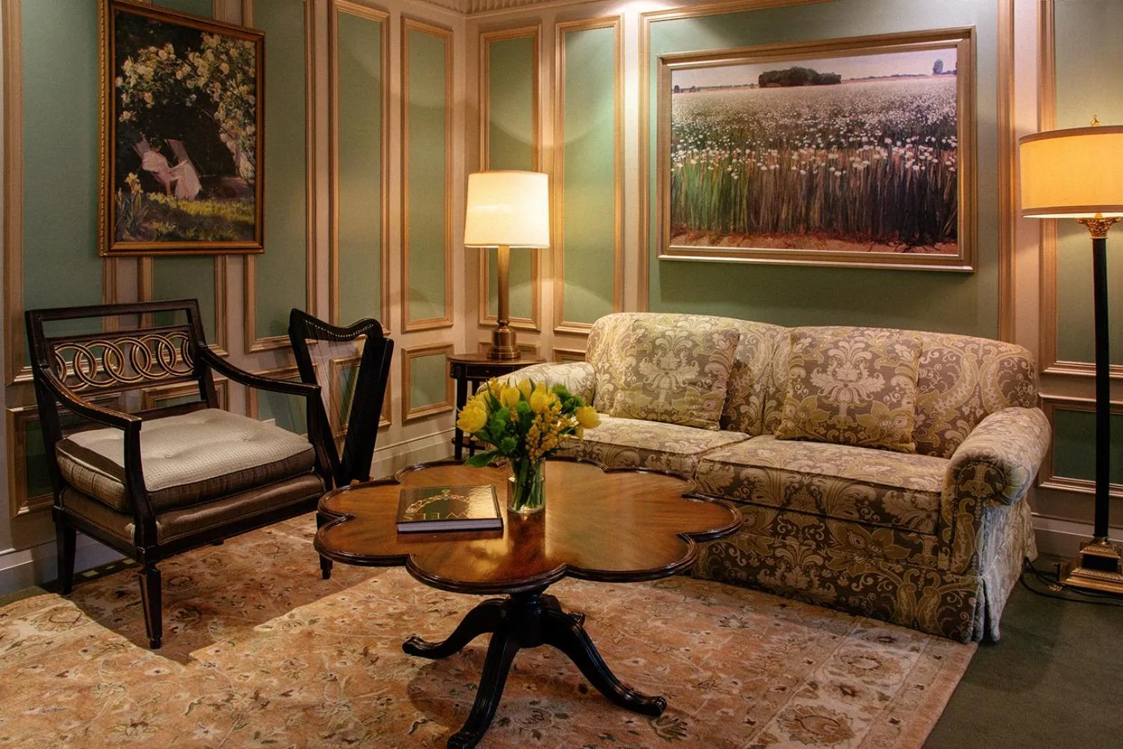 Seating area in Windsor Arms Hotel