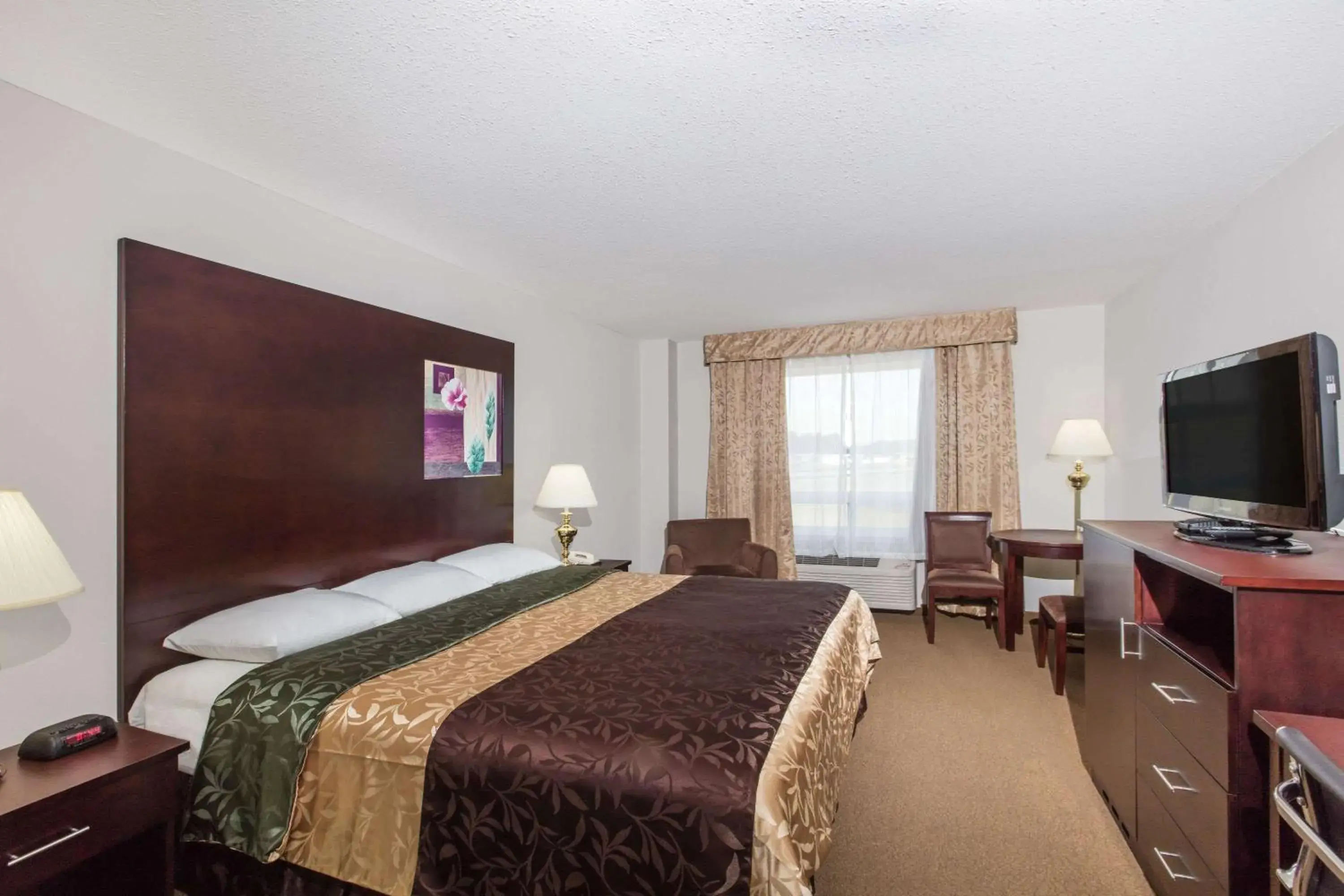 Photo of the whole room, Bed in Super 8 by Wyndham Innisfail Photo of the whole room, Bed in Super 8 by Wyndham Innisfail