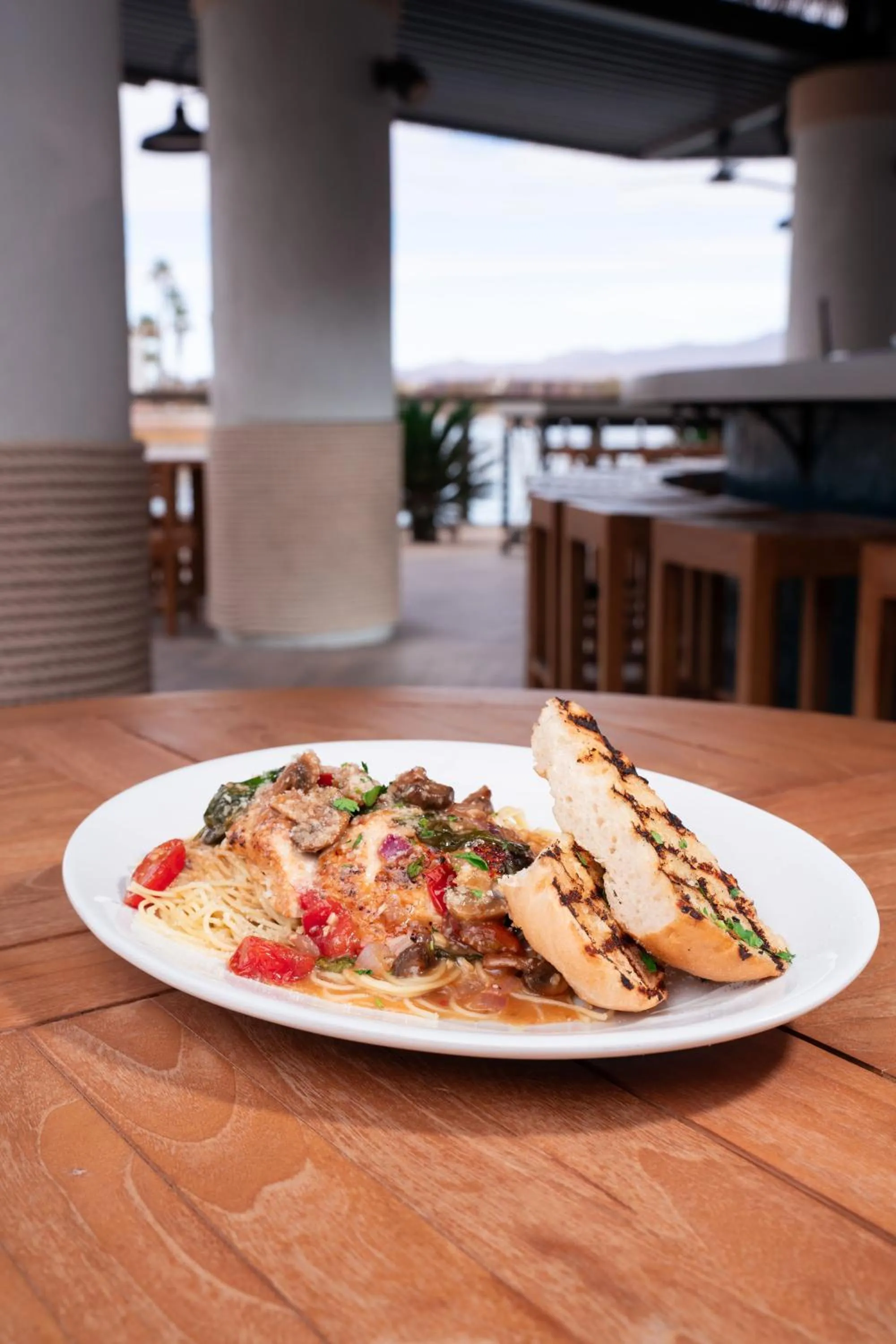 Restaurant/places to eat in The Nautical Beachfront Resort