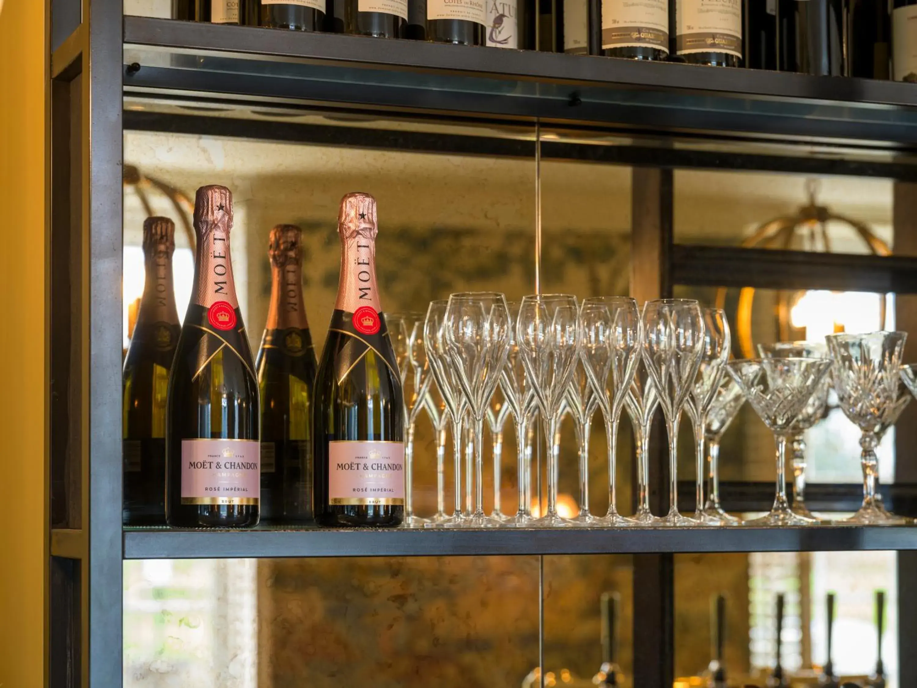 Lounge or bar in The Kings Arms Lounge or bar in The Kings Arms