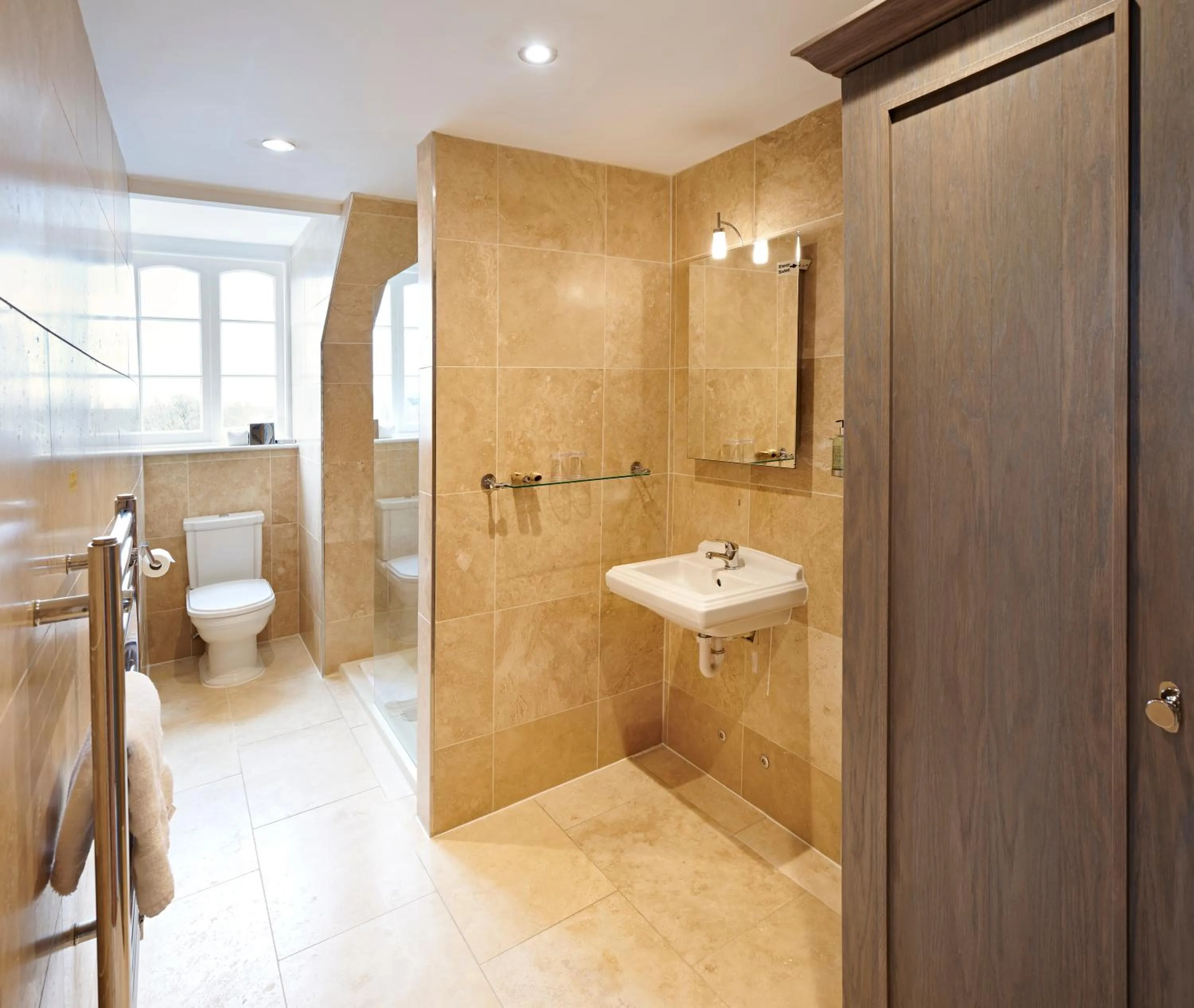 Bathroom in The Kings Arms