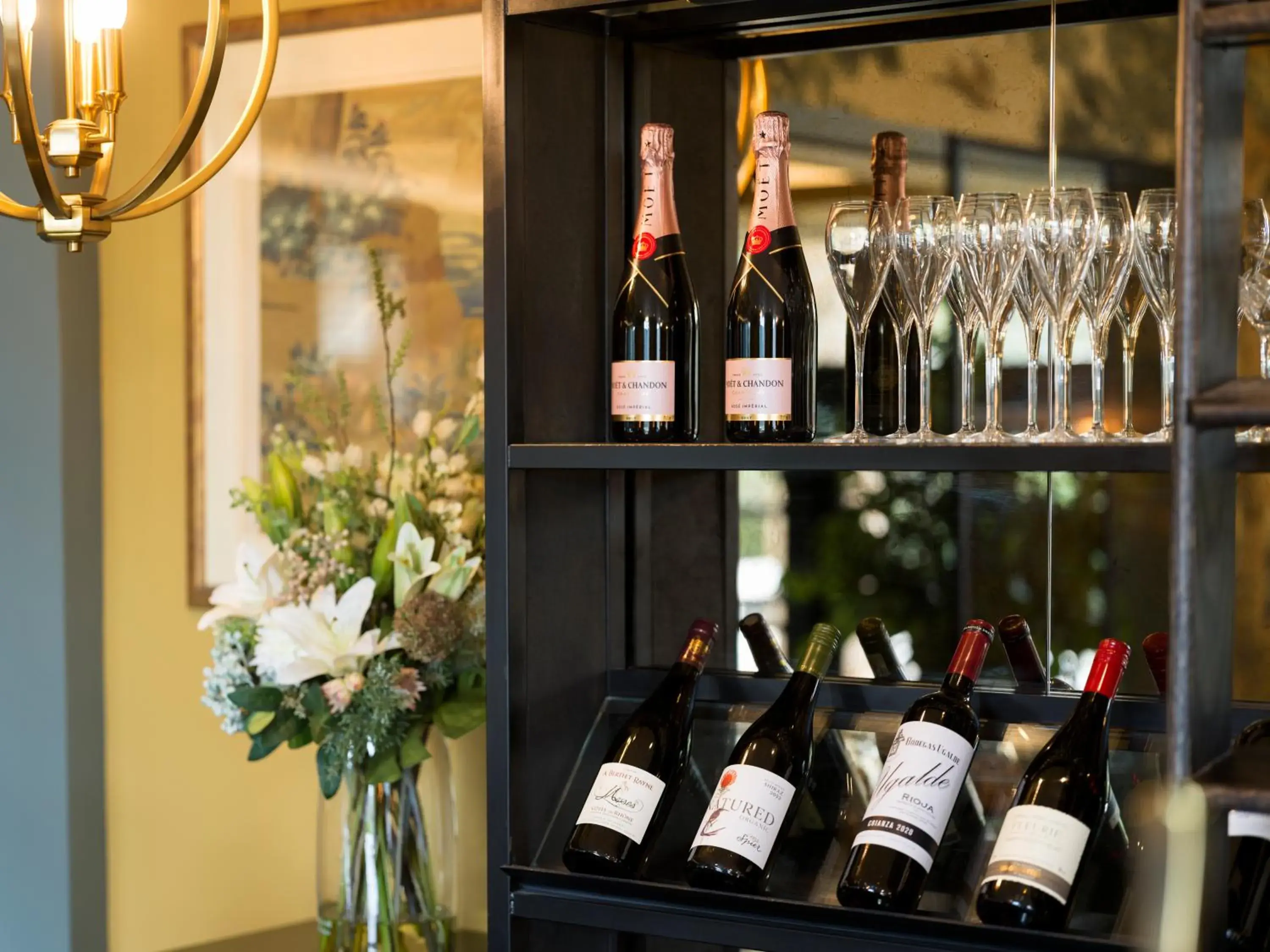 Lounge or bar in The Kings Arms Lounge or bar in The Kings Arms