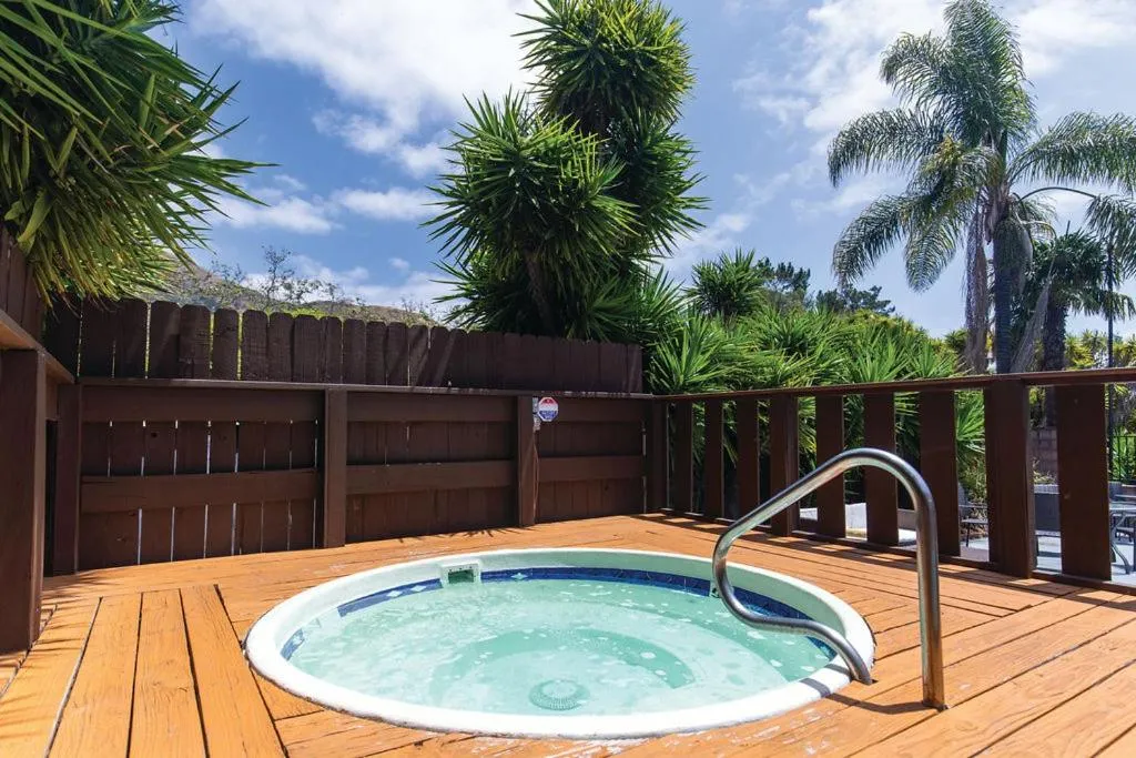 Hot Tub in Inn at San Luis Obispo