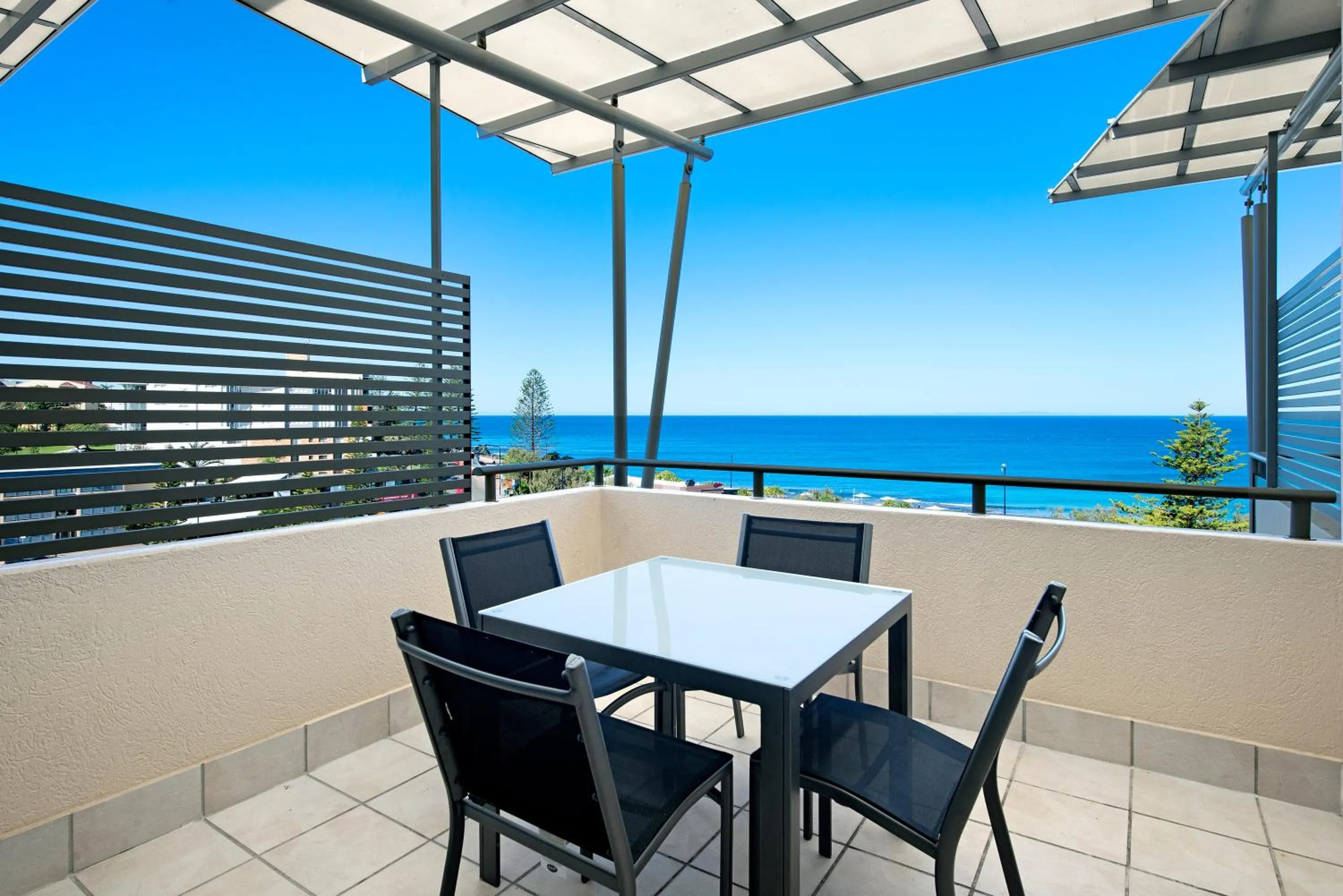 Balcony/Terrace in ULTIQA Shearwater Resort