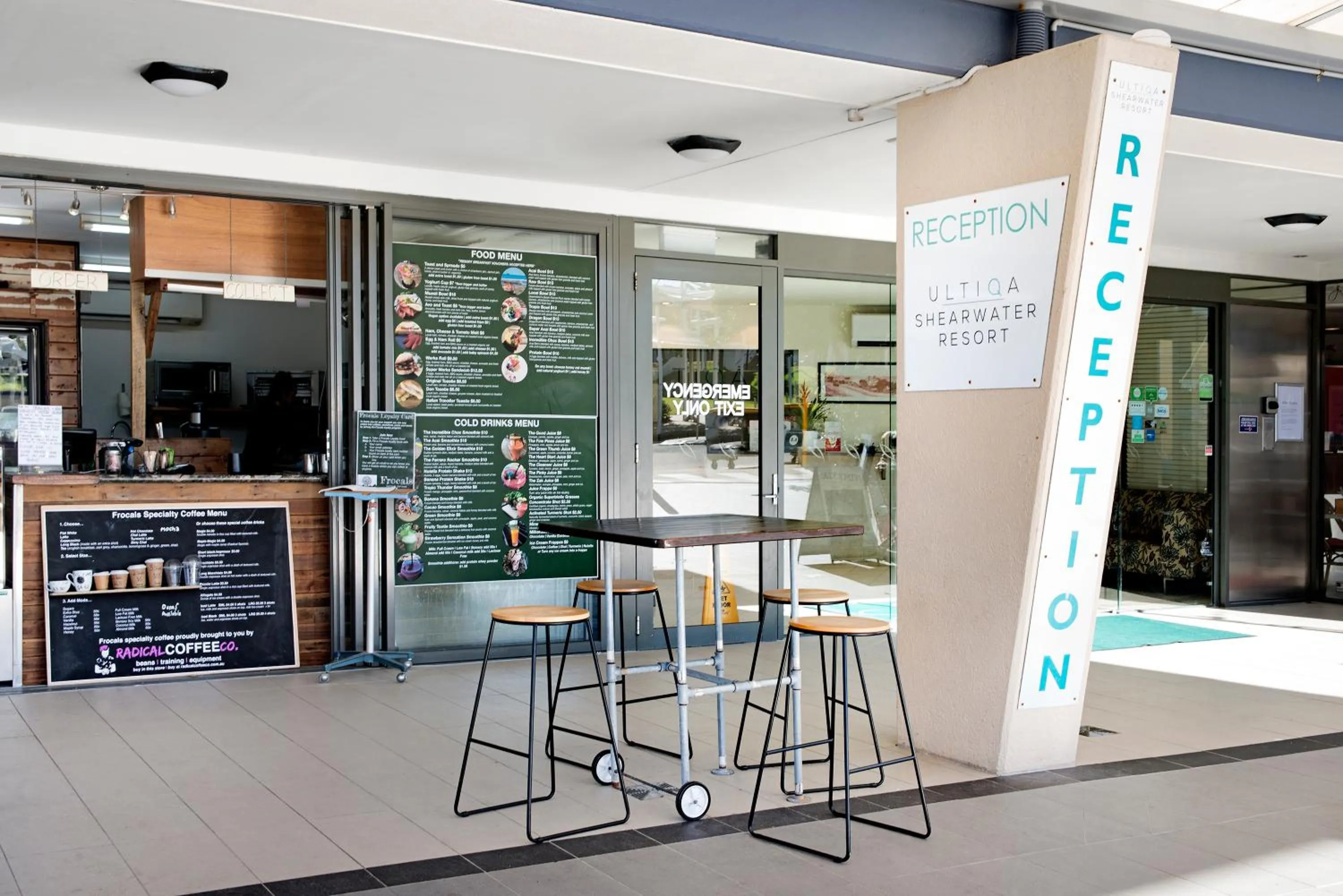 Restaurant/places to eat in ULTIQA Shearwater Resort