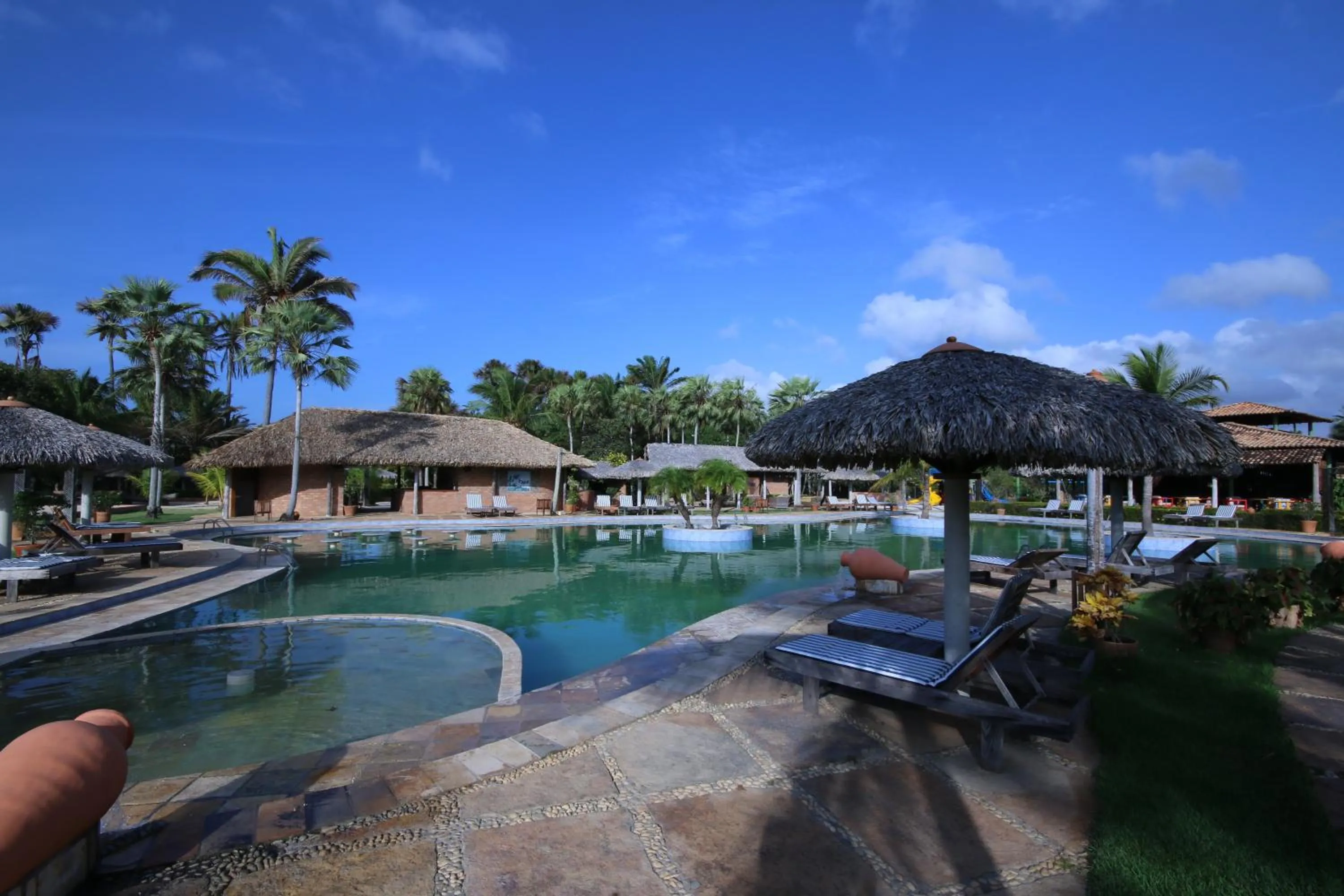 Swimming pool in Porto Preguiças Resort