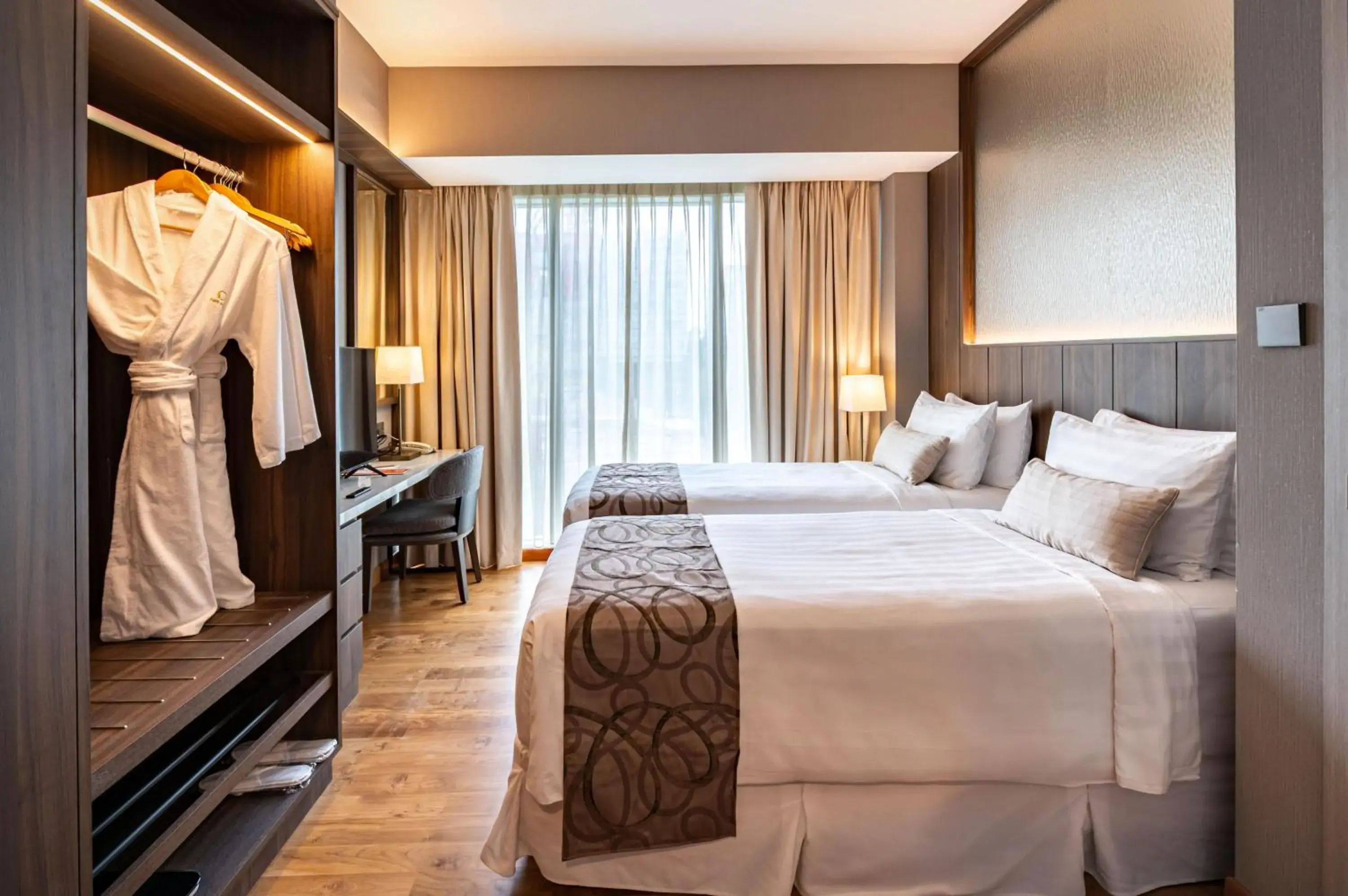 Bedroom, Bed in Park Avenue Rochester Bedroom, Bed in Park Avenue Rochester