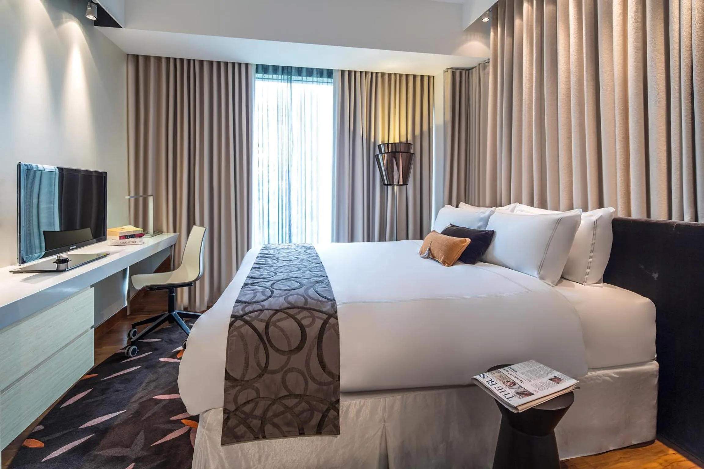 Photo of the whole room, Bed in Park Avenue Rochester