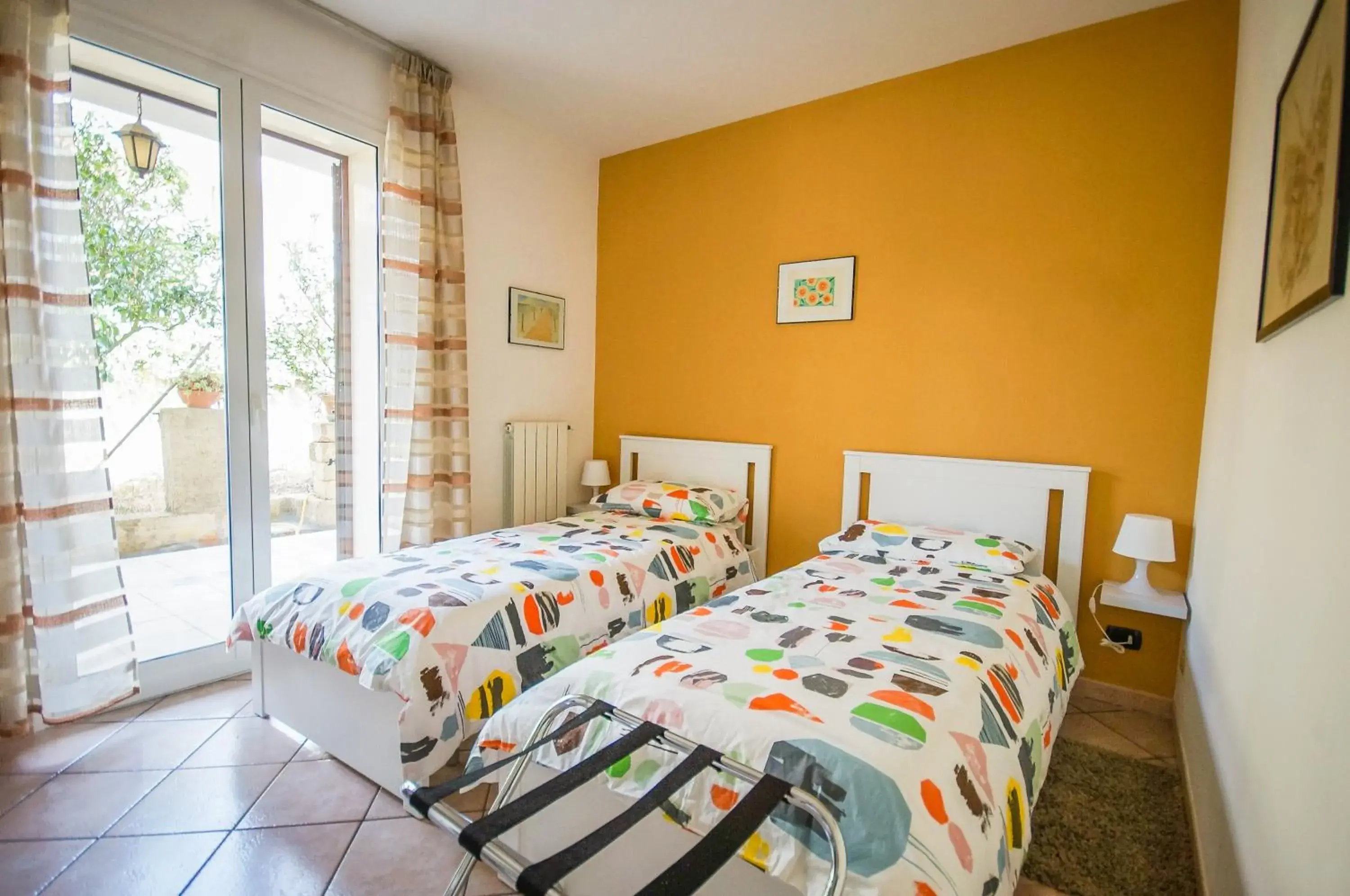 Standard Twin Room with Shared Bathroom - single occupancy in BEB BRUSCE' FRANCO E TINA Standard Twin Room with Shared Bathroom - single occupancy in BEB BRUSCE' FRANCO E TINA
