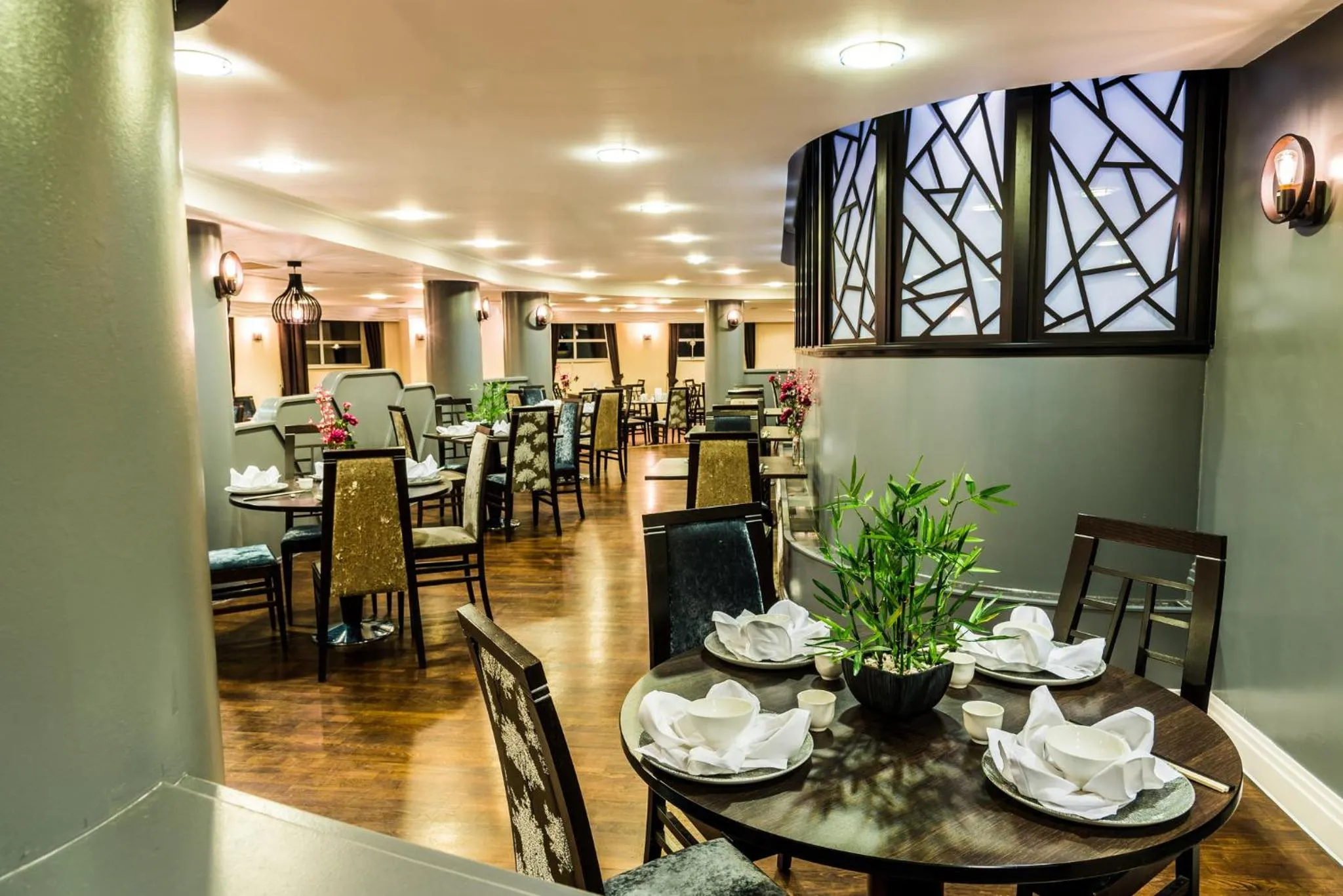 Restaurant/places to eat in Crowne Plaza Liverpool - John Lennon Airport by IHG