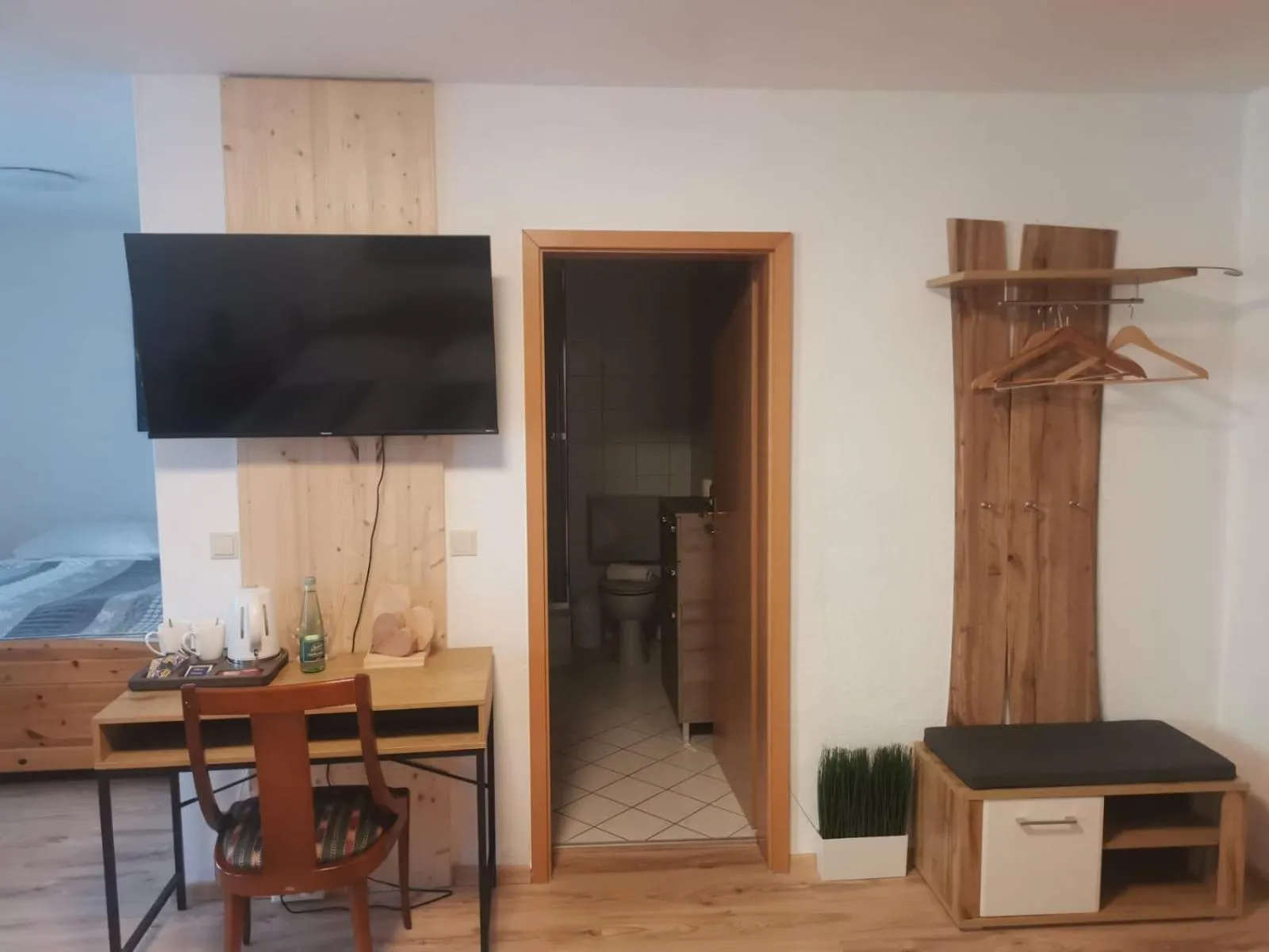 TV and multimedia in Wild West Hotel